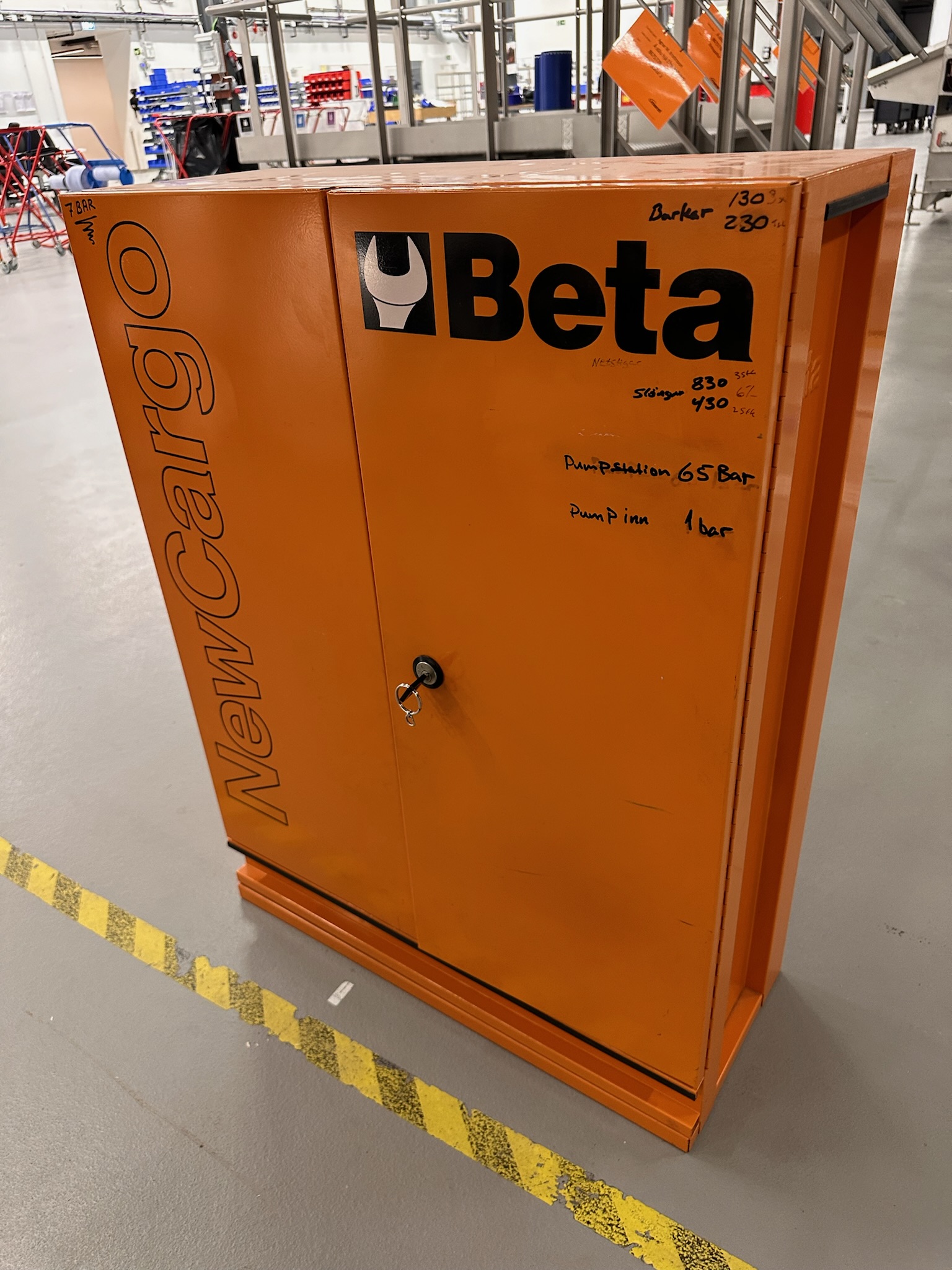 SELT / SOLD - Beta verkfæraskápur, H90;x B68 x D28 sm. 3