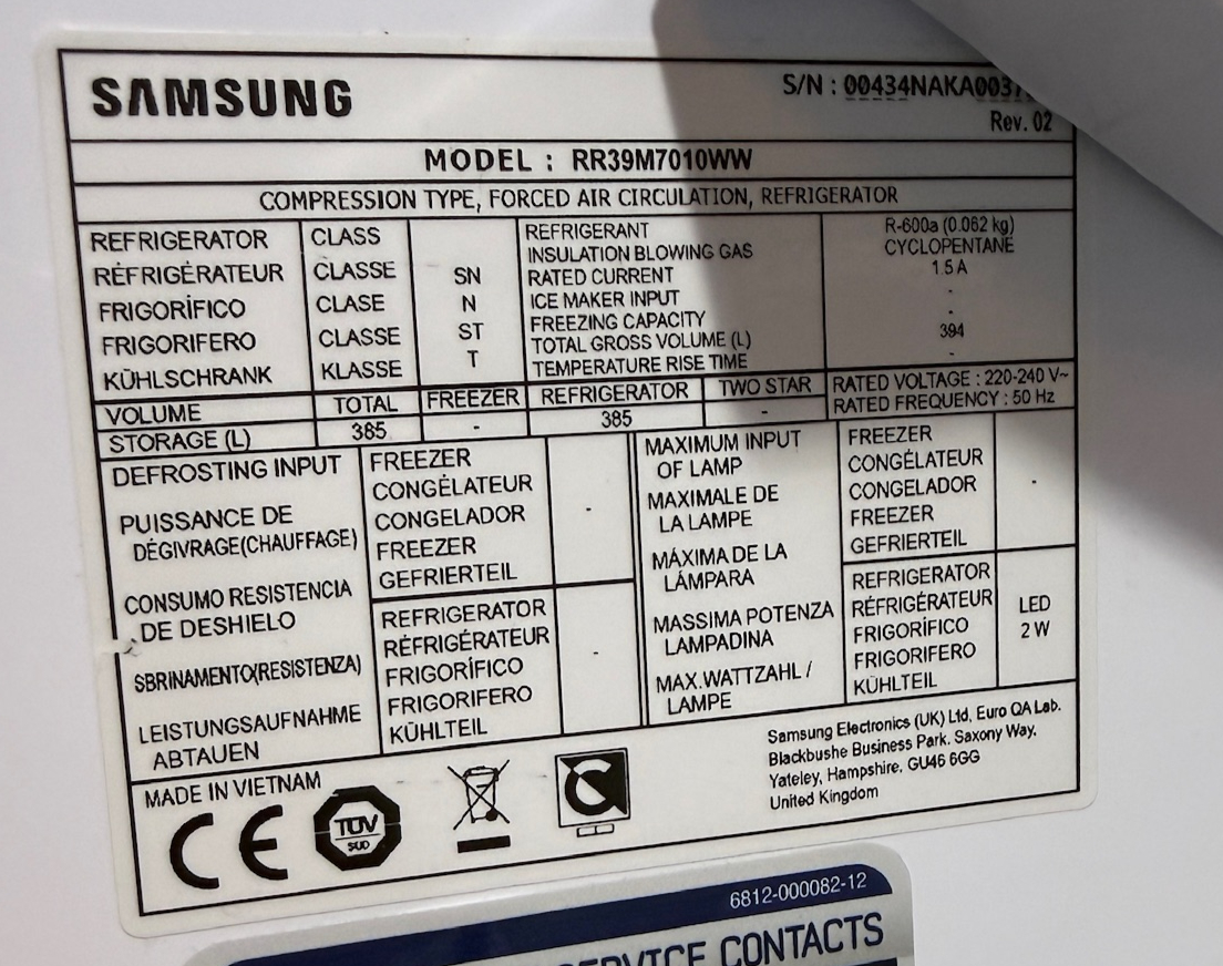 SELT / SOLD Samsung ísskápur 385 L 5