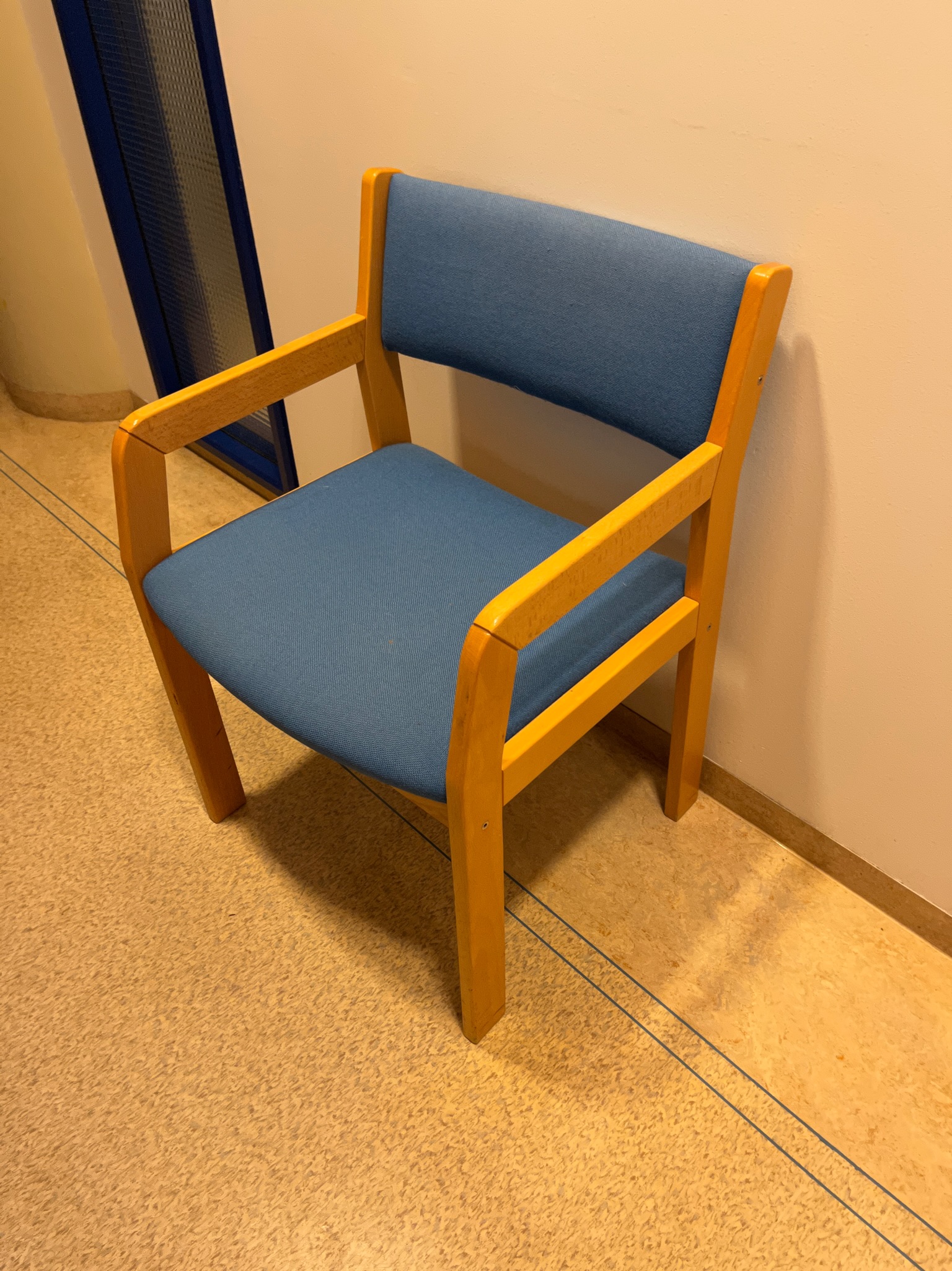 SELT / SOLD Fundarstólar -Tau, bláir
