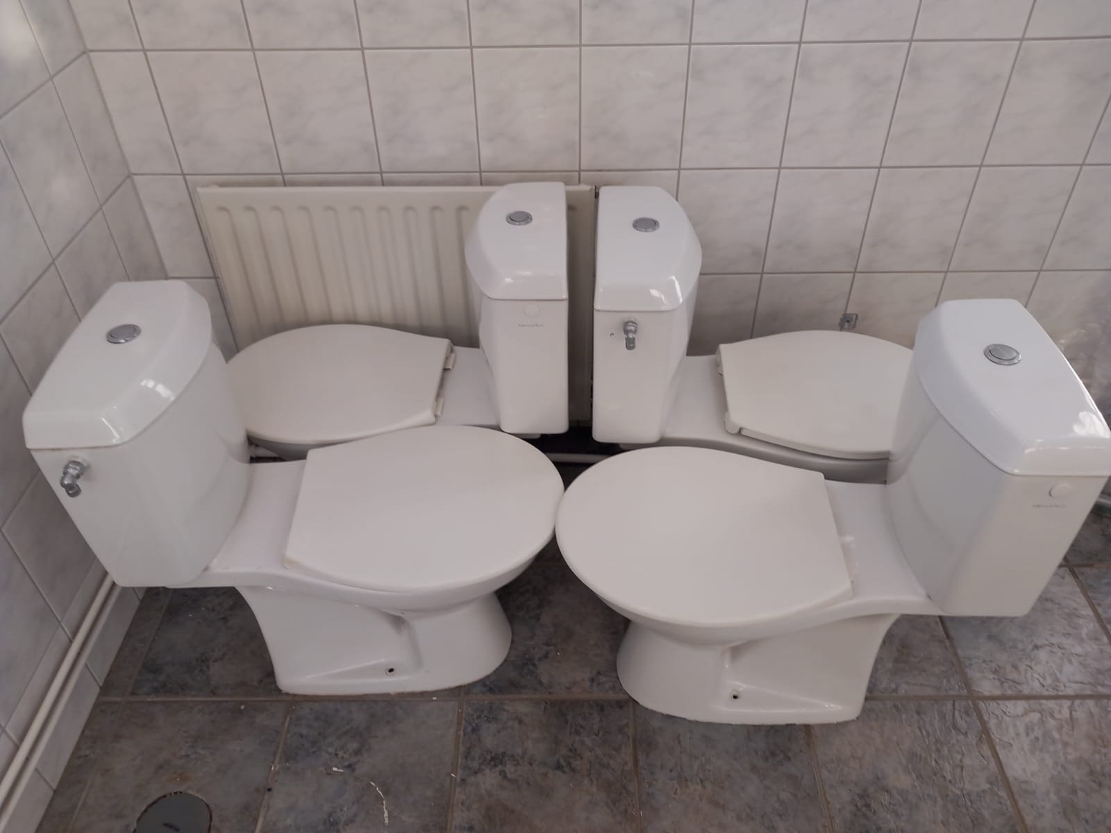 SELT / SOLD - WC - klósett - 4 stk. 5
