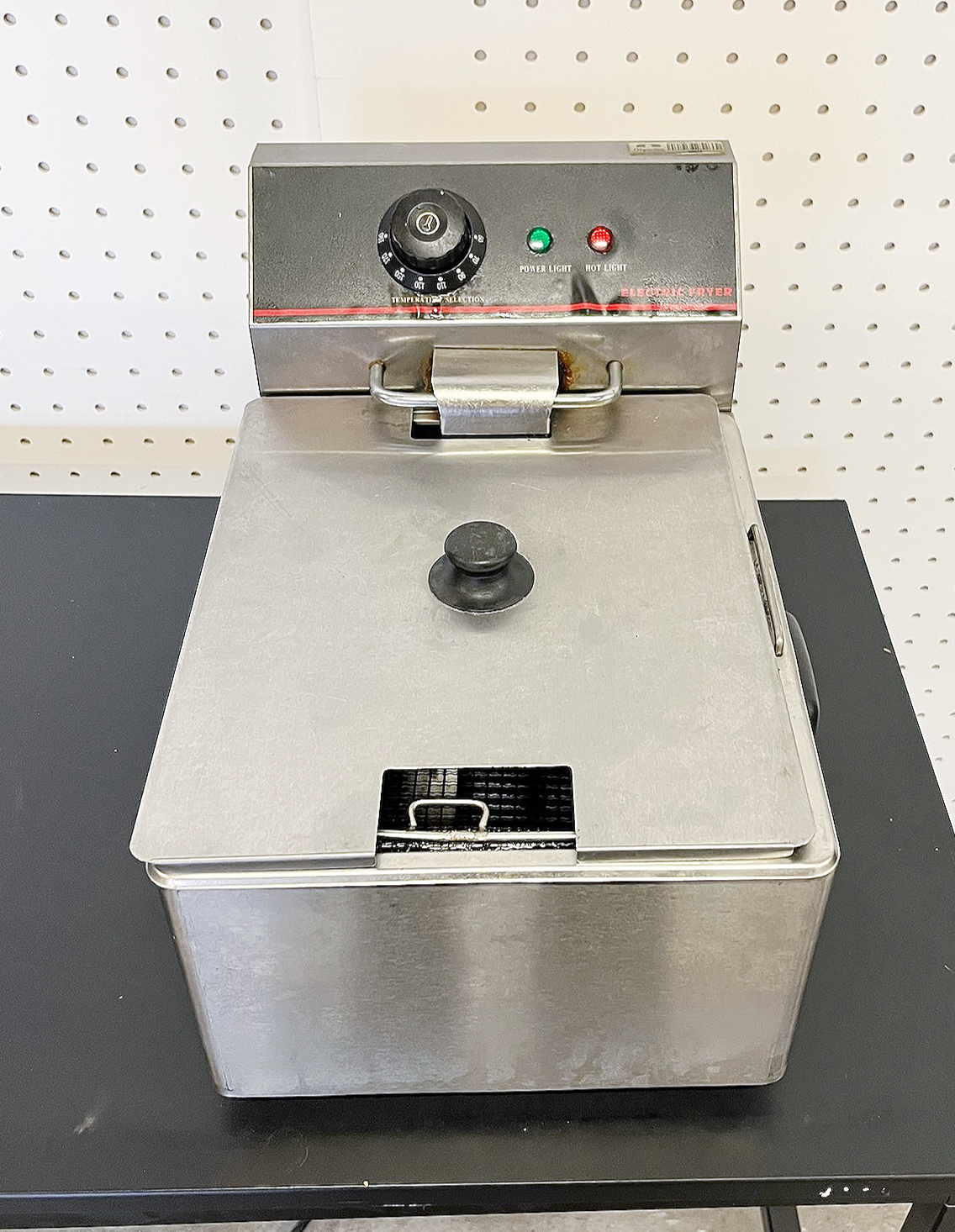 SELT / SOLD Djúpsteikningarpottur, 6L