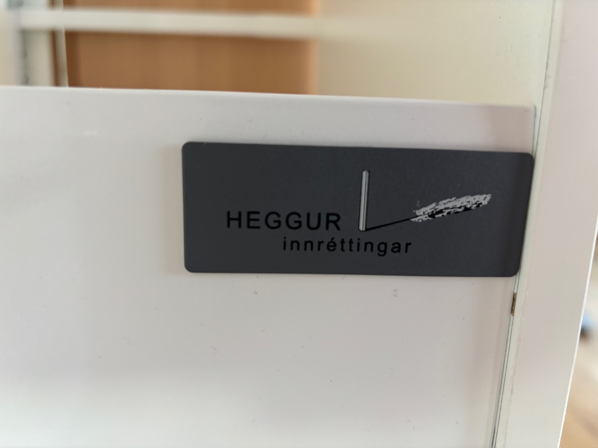 SELT / SOLD Skrifstofuskápur frá Heggur Innréttingar, H181xB246xD50 sm. 5