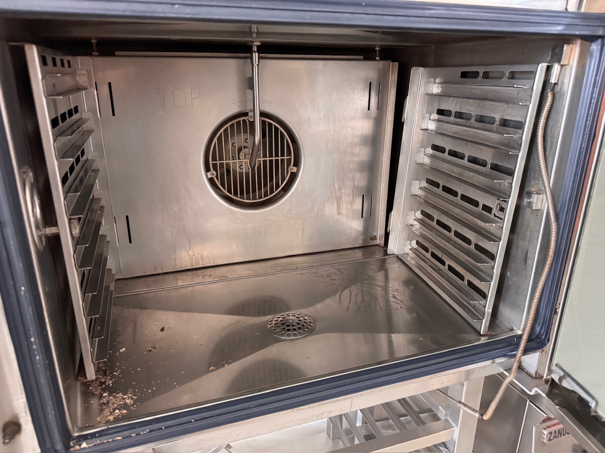 SELT / SOLD Zanussi gufuofn og undirborð, 6 skúffur 4