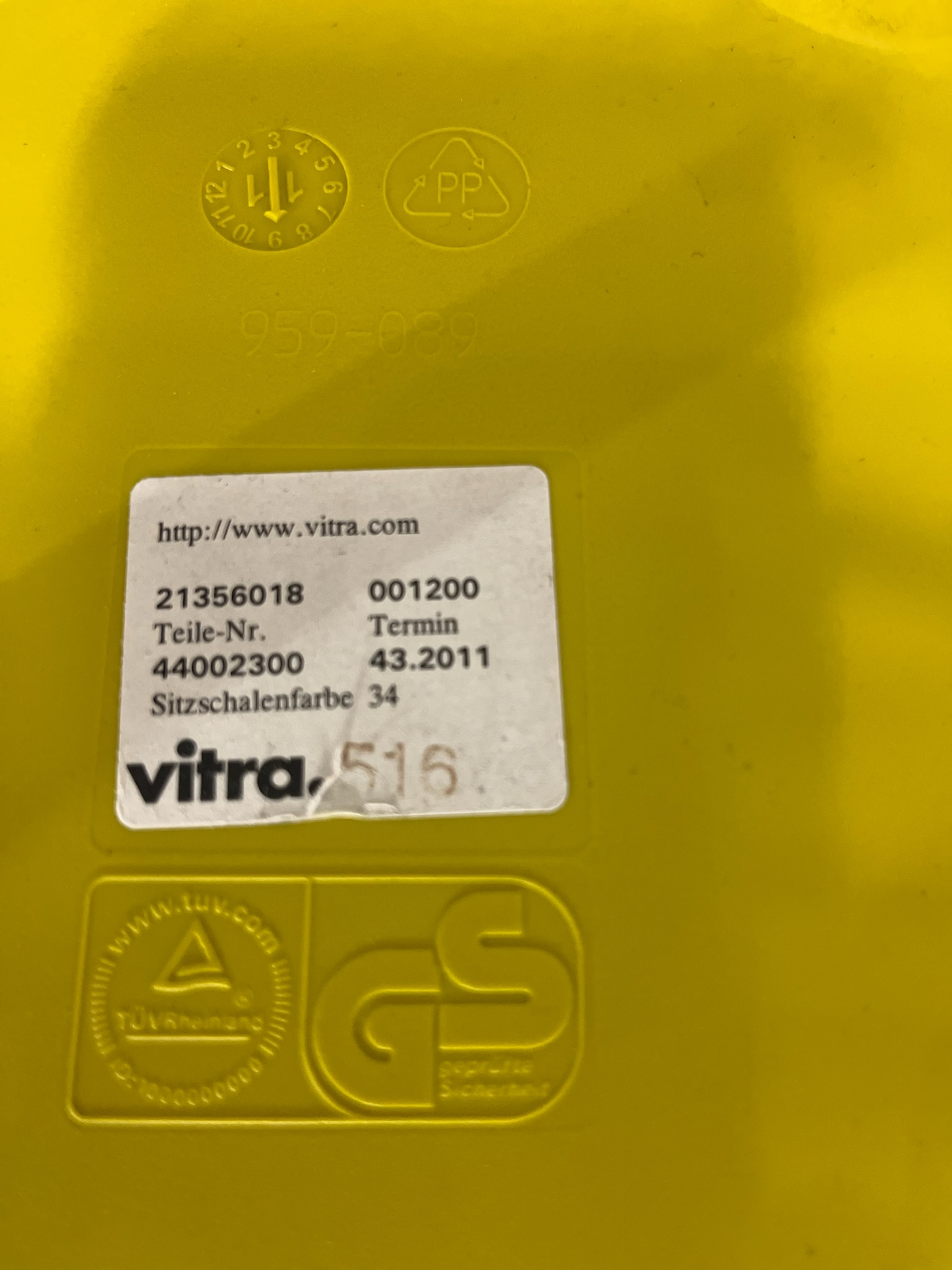 SELT / SOLD Vitra borðstofustóll frá Pennanum 5