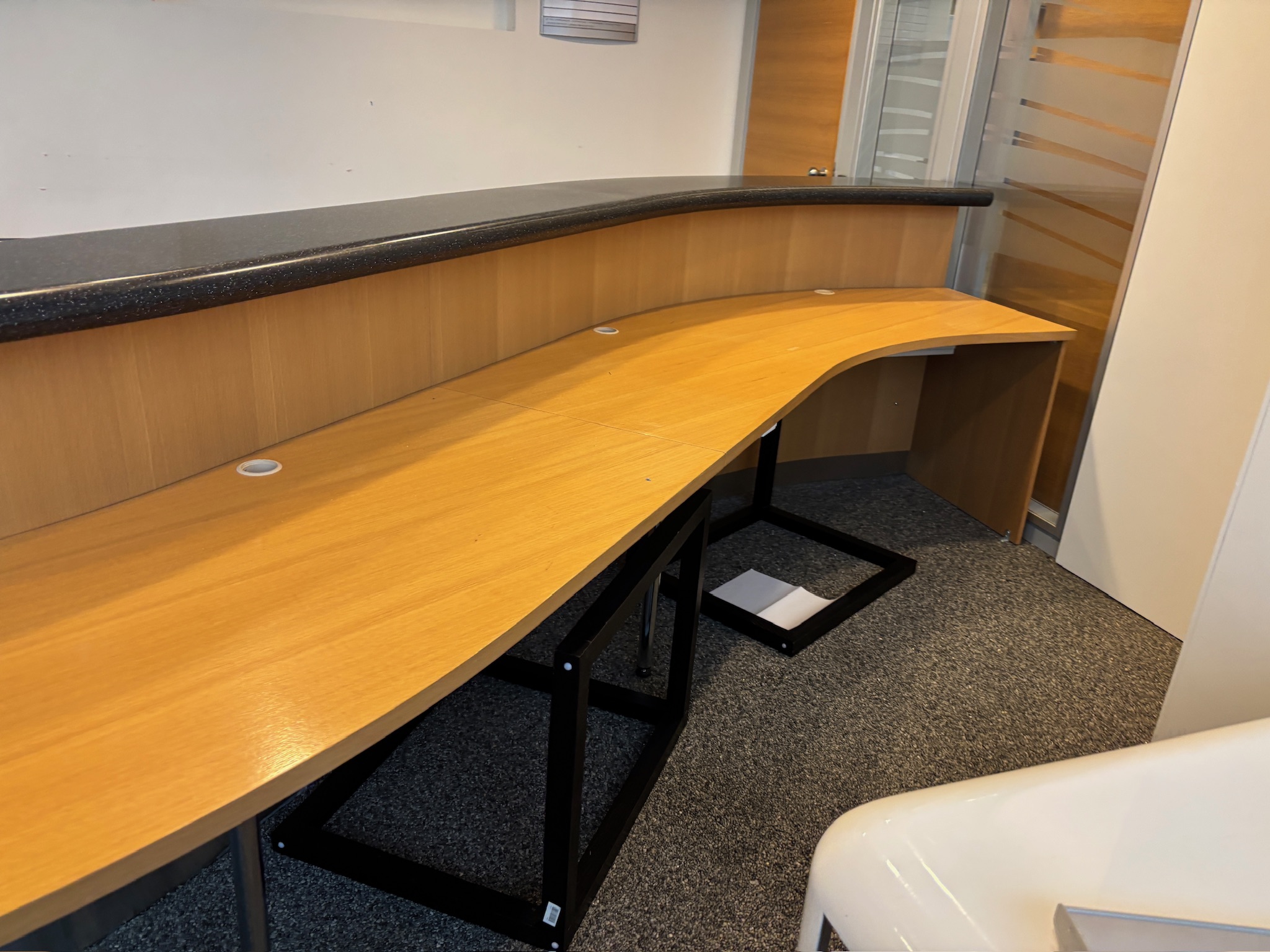 SELT / SOLD Móttökuborð, sérsmíði, B554sm. 2