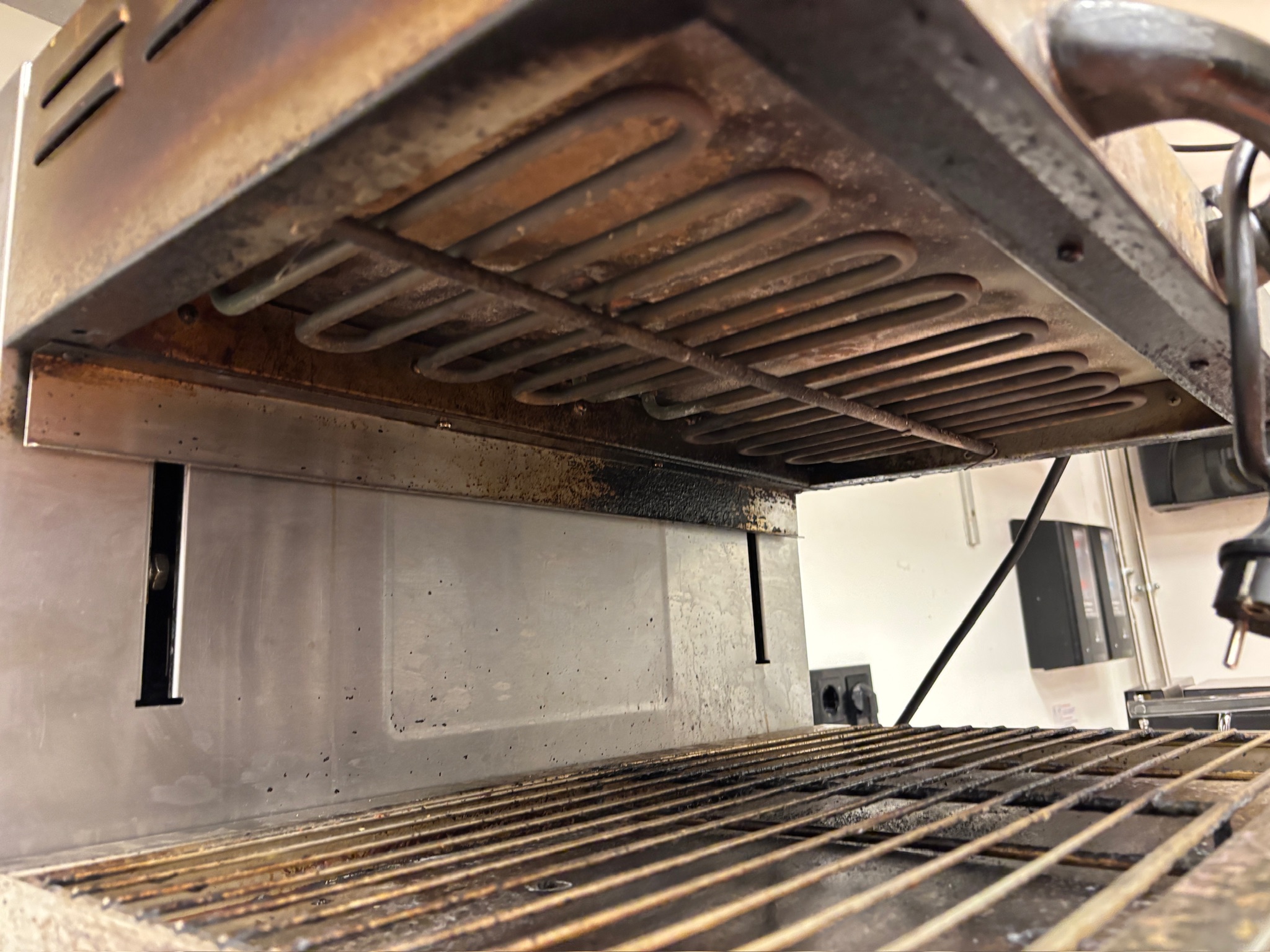 SELT / SOLD Hendi salamander grill 8