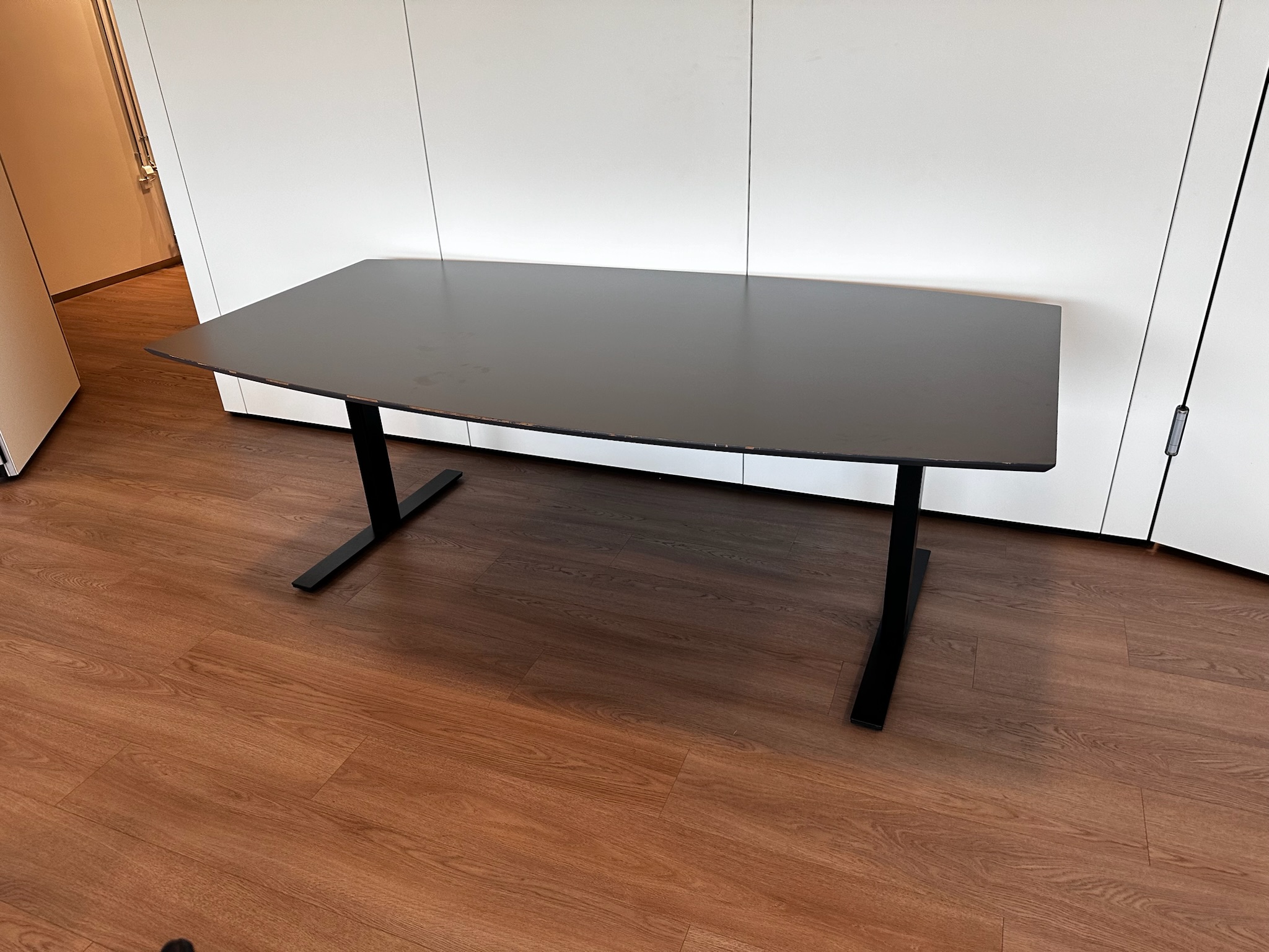 SELT / SOLD Dencon fundarborð frá Pennanum, 6 til 8 manna, L206 x B110 sm. 3