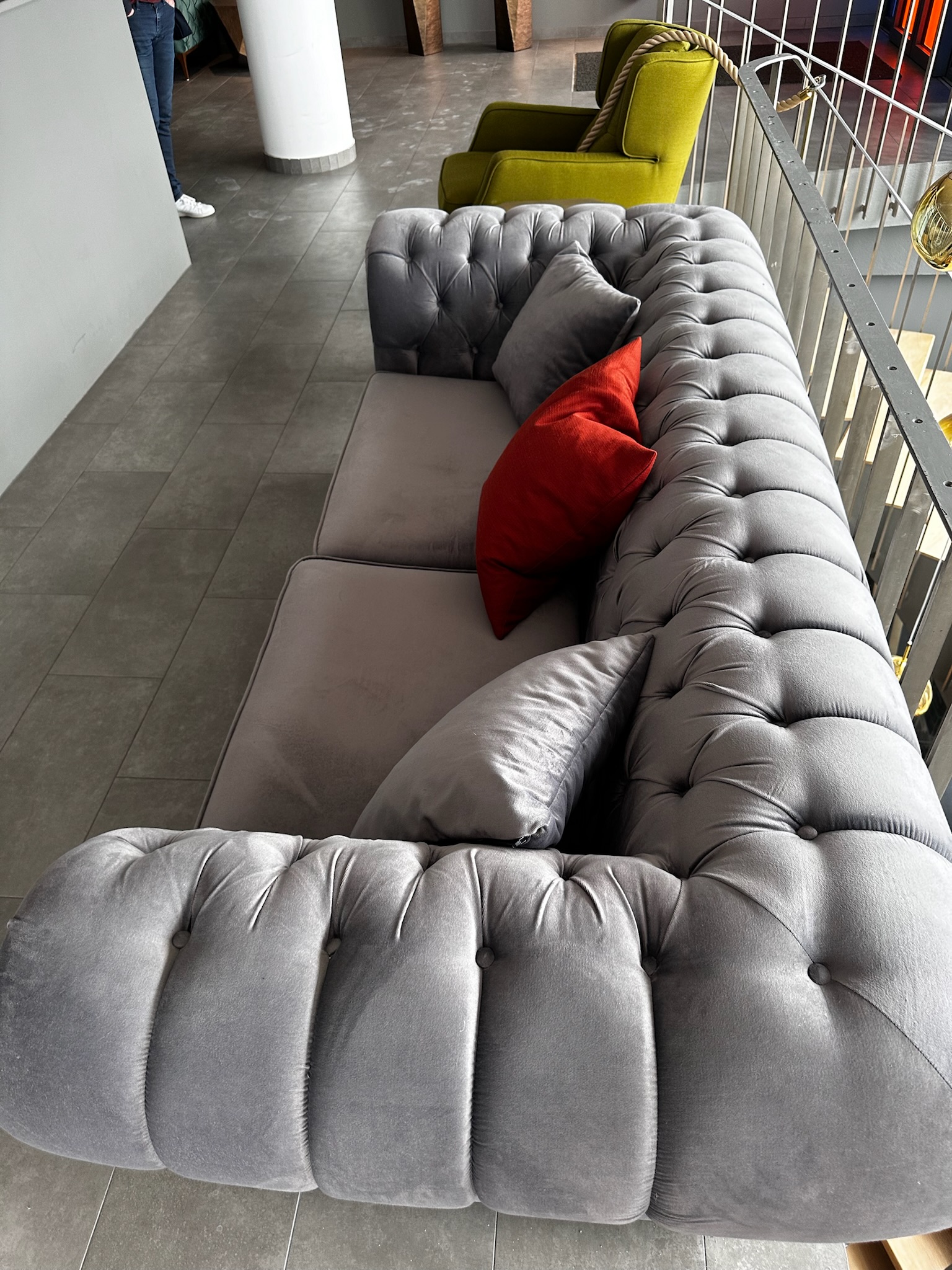 SELT / SOLD - Cupon chesterfield sófi, B230 x D100 x H78 sm. 5