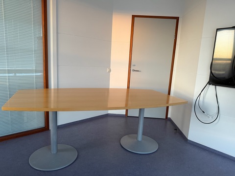 SELT / SOLD Fundarborð frá Á. Guðmundsson, L200xB110sm., 6 til 8 manna 8
