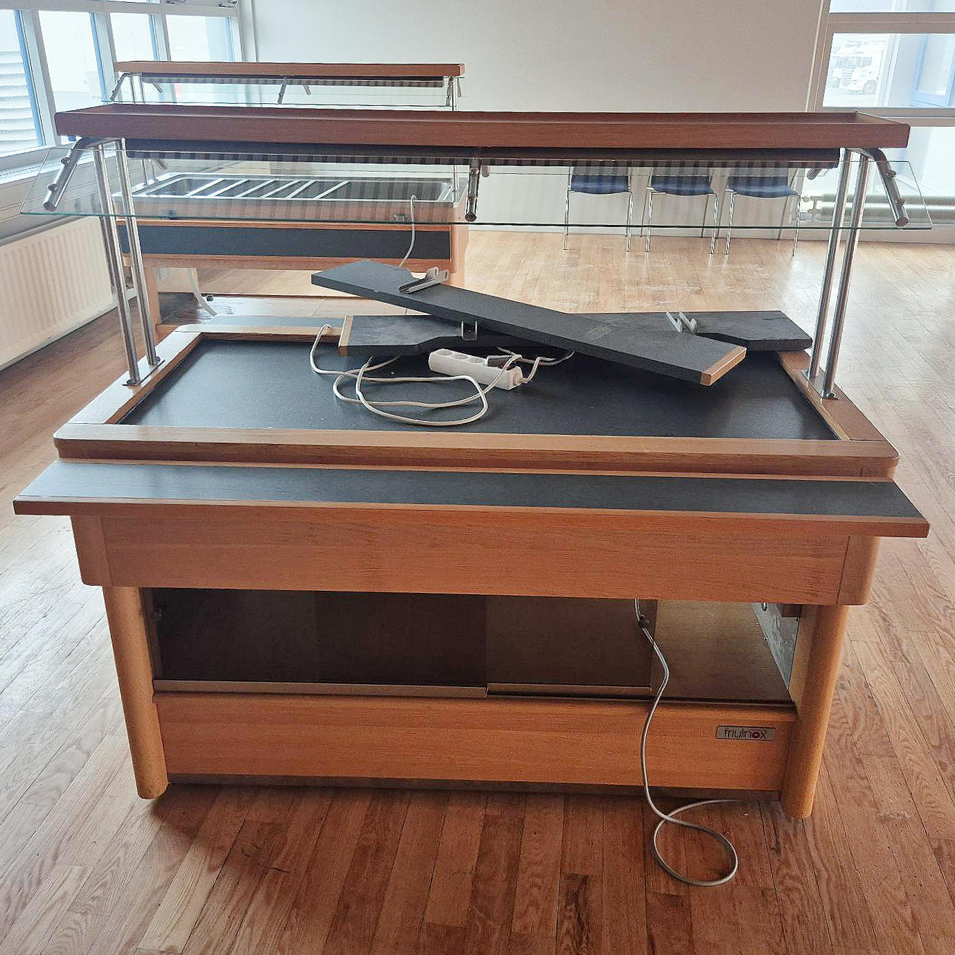 SELT / SOLD Friulinox framreiðsluborð, B148xD71xH140sm.
