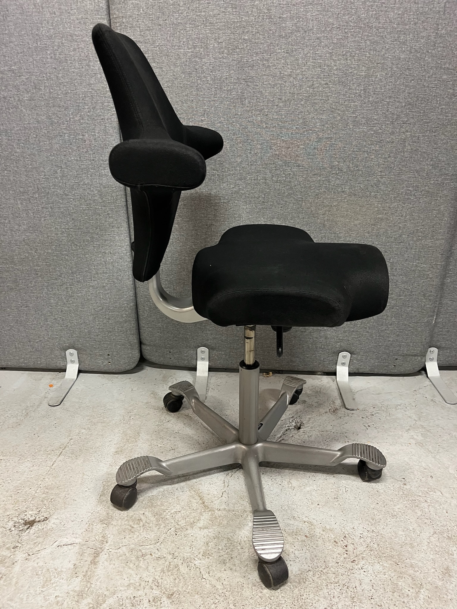 SELT / SOLD Håg Capisco 8106 stuðningsstóll frá E.G. skriftofuhúsgögn 2