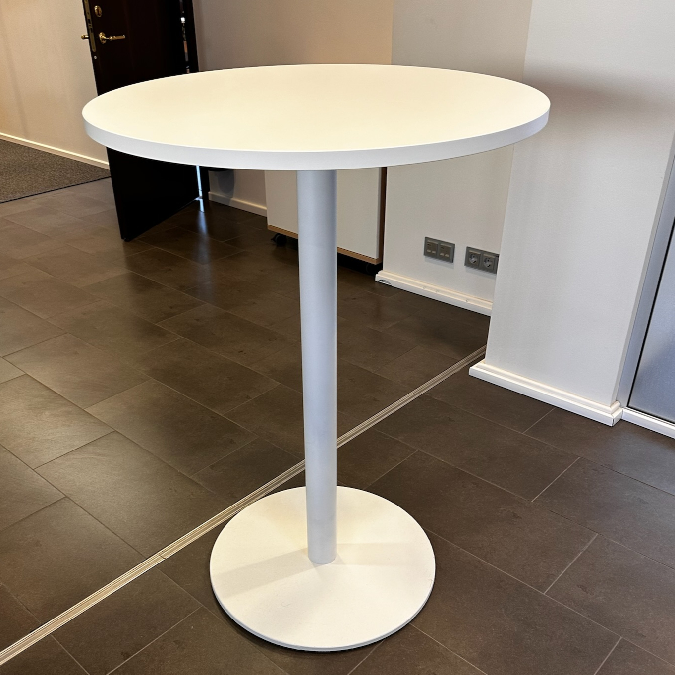 SELT / SOLD Barborð / hringborð, H114 x Ø80 sm.