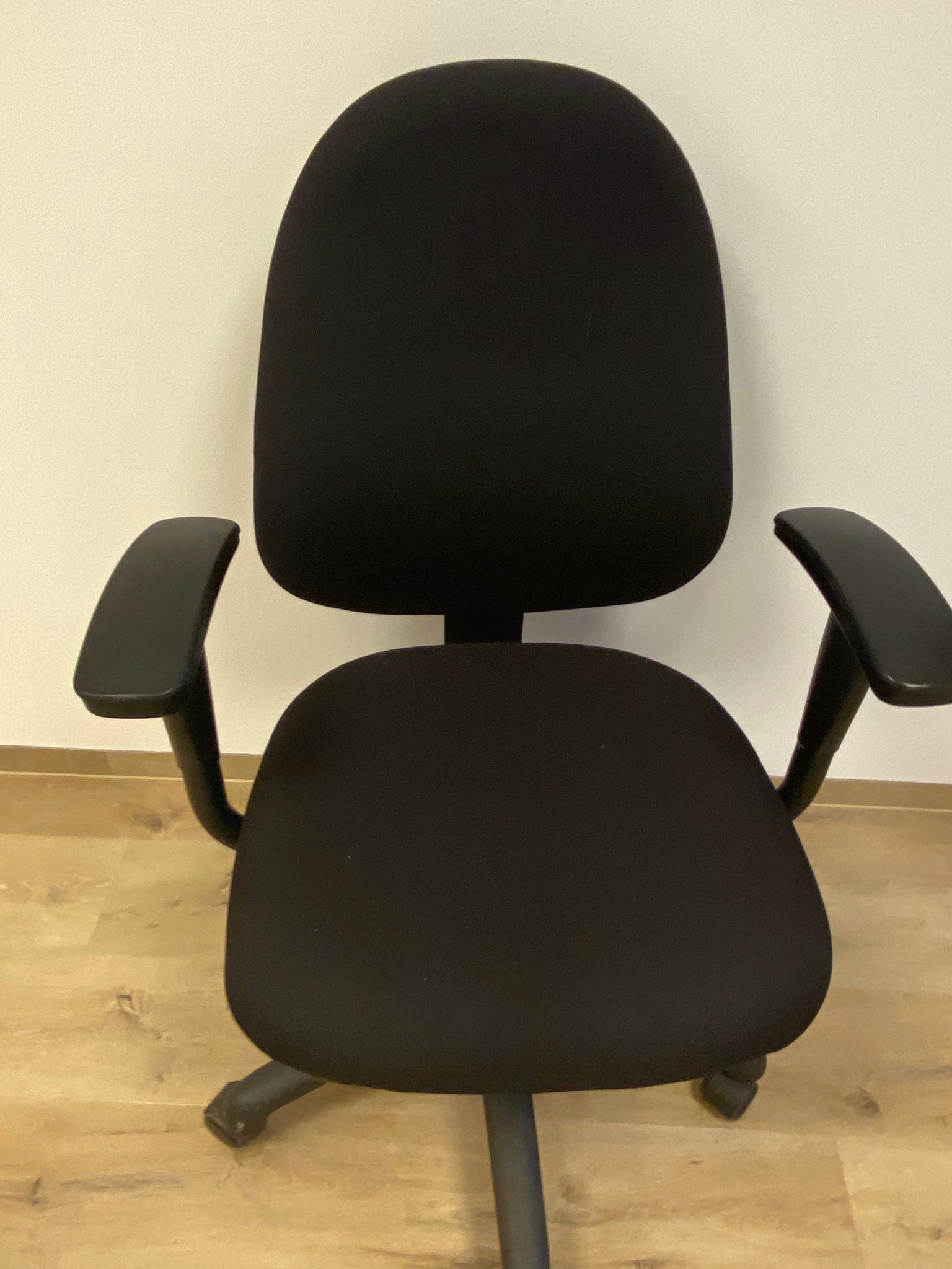 SELT / SOLD Mark 20 skrifborðsstóll frá Á. Guðmundsson 2