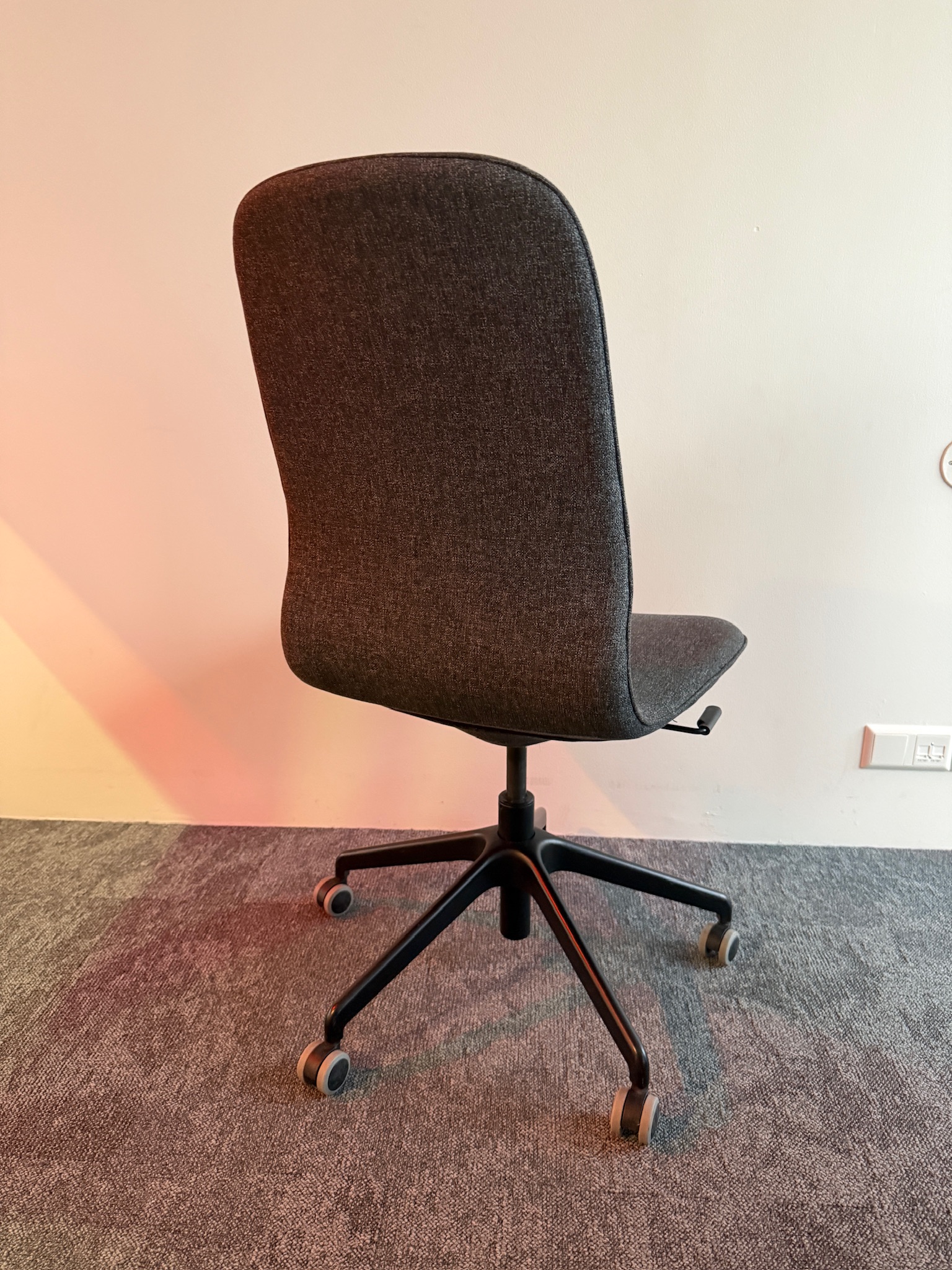 SELT / SOLD IKEA fundarstóll - PLAY 4