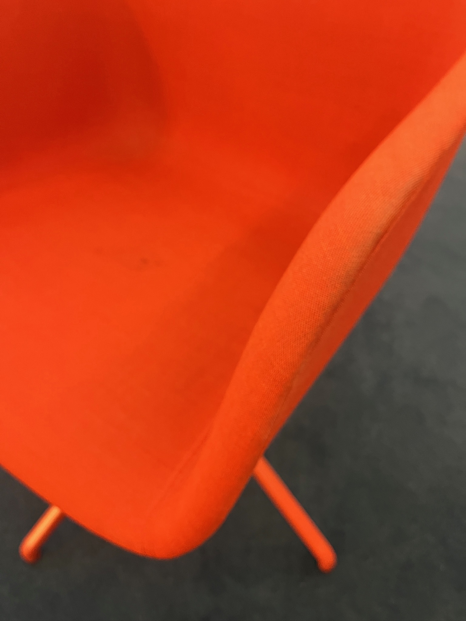 SELT / SOLD Fiber swivel frá Muuto - armstóll frá Epal (5 stk.) 3