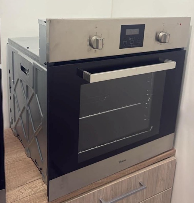 SELT / SOLD Whirlpool blástursofn til innbyggingar