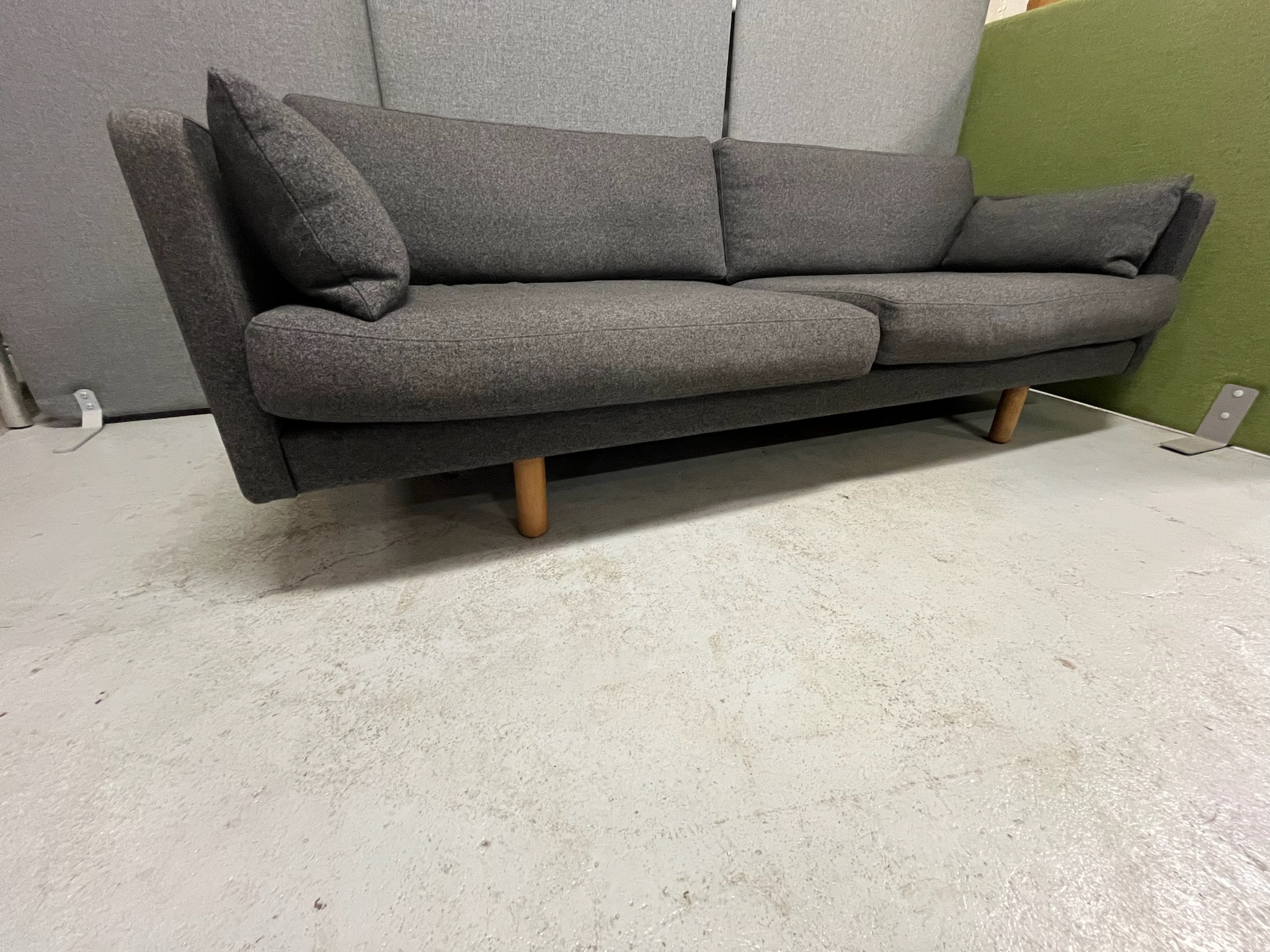 SELT / SOLD Erik Jørgensen EJ 220 hönnunarsófi, B212 x D85 sm. 3