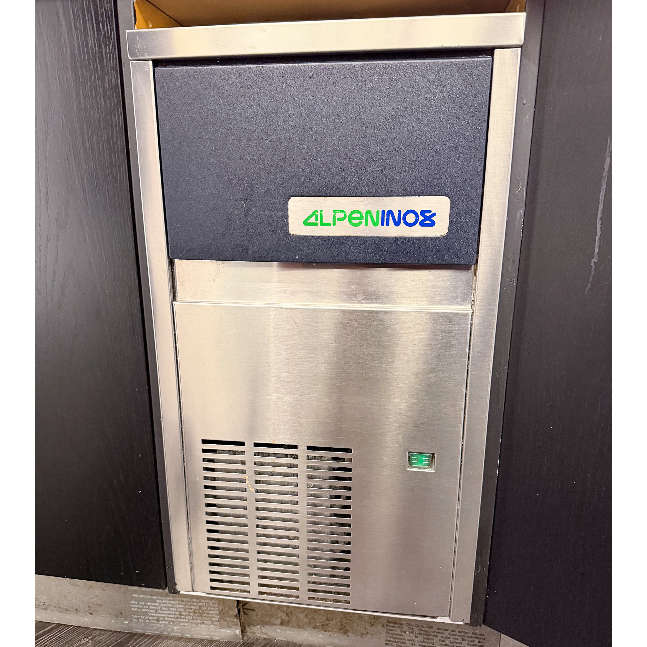 SELT / SOLD Alpeninox klakavél, 22kg./24h