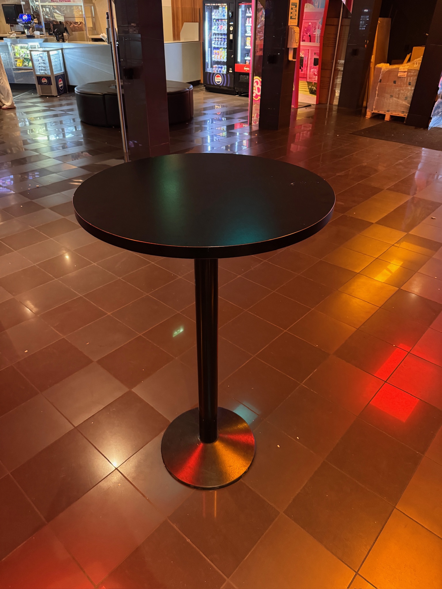 SELT / SOLDHáborð / hringborð, H113 x Ø70 sm. (4 stk) 2