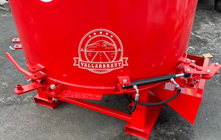 SELT / SOLD - 600 lítra Steypuhrærivél / áburðarhærivél f. kalk - 7
