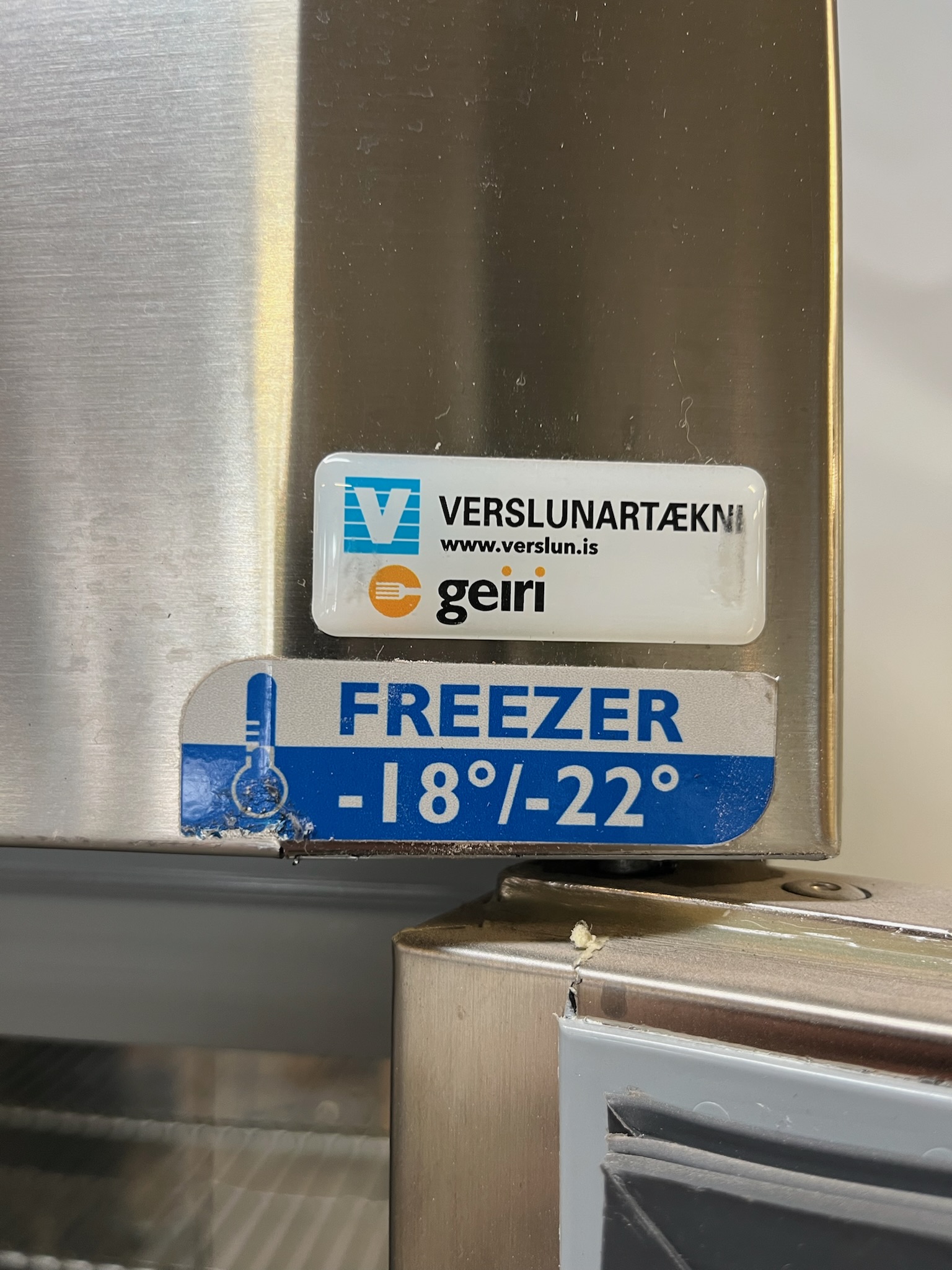 SELT / SOLD Tecnodom Perfekt 700 Stálfrystir frá BVT 7