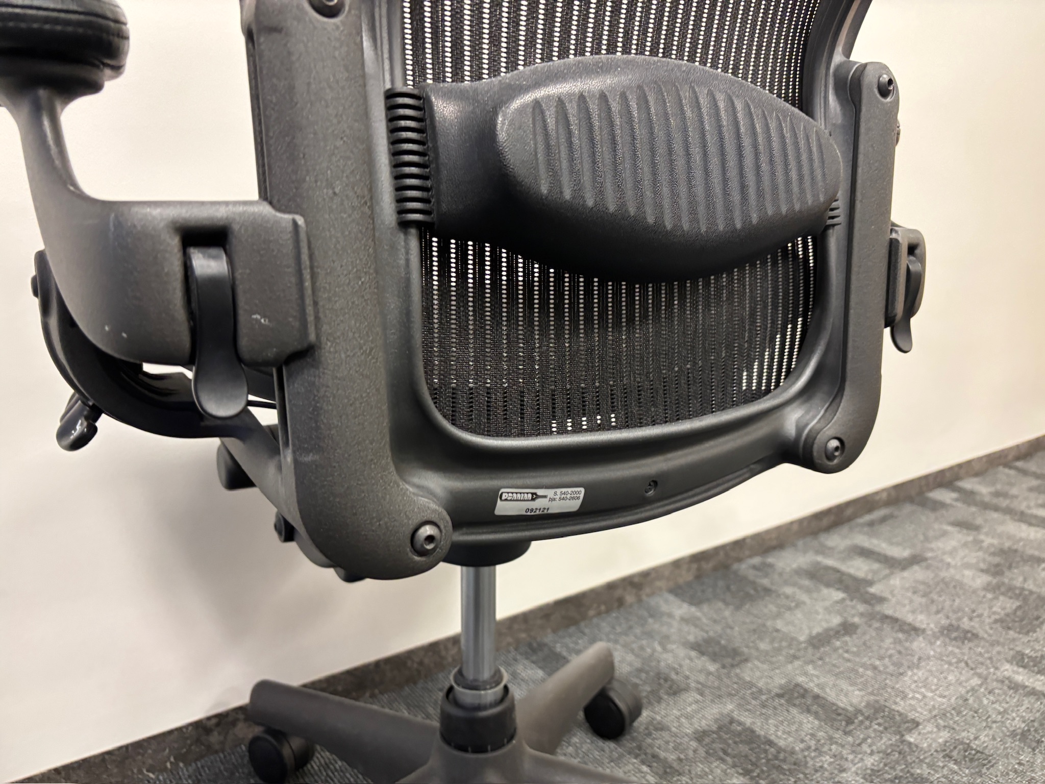 SELT / SOLD - Herman Miller Aeron, C stærð 5
