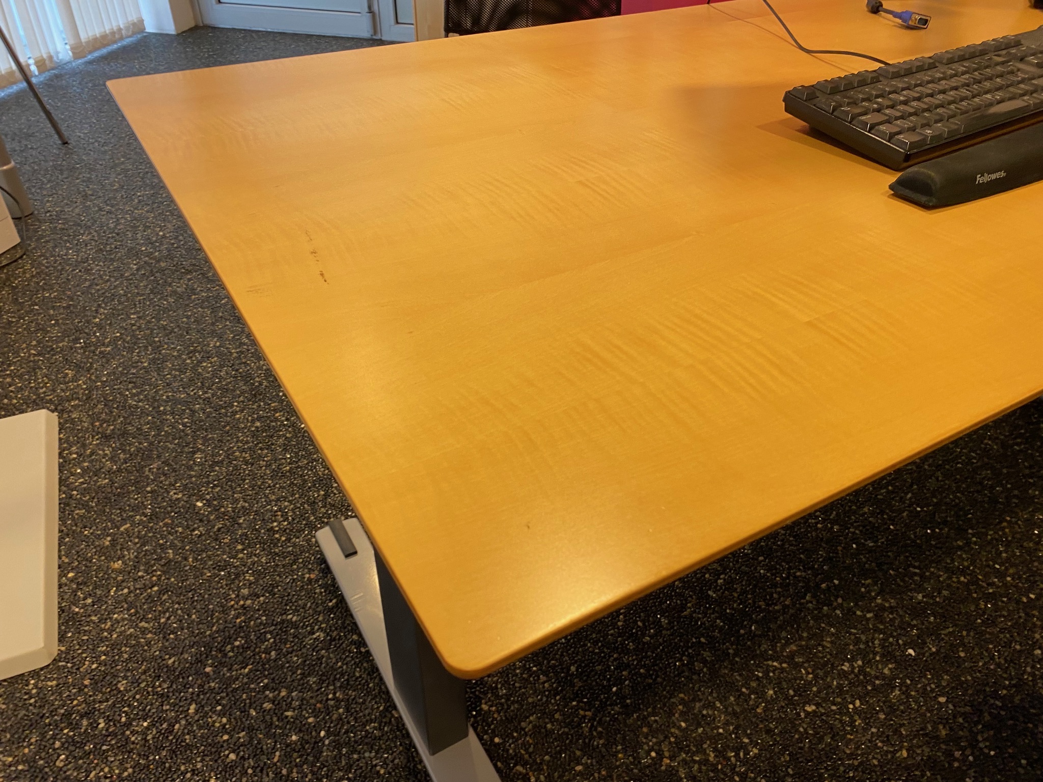 SELT / SOLD Skrifborð frá Pennanum, B160 x 80 sm. 4