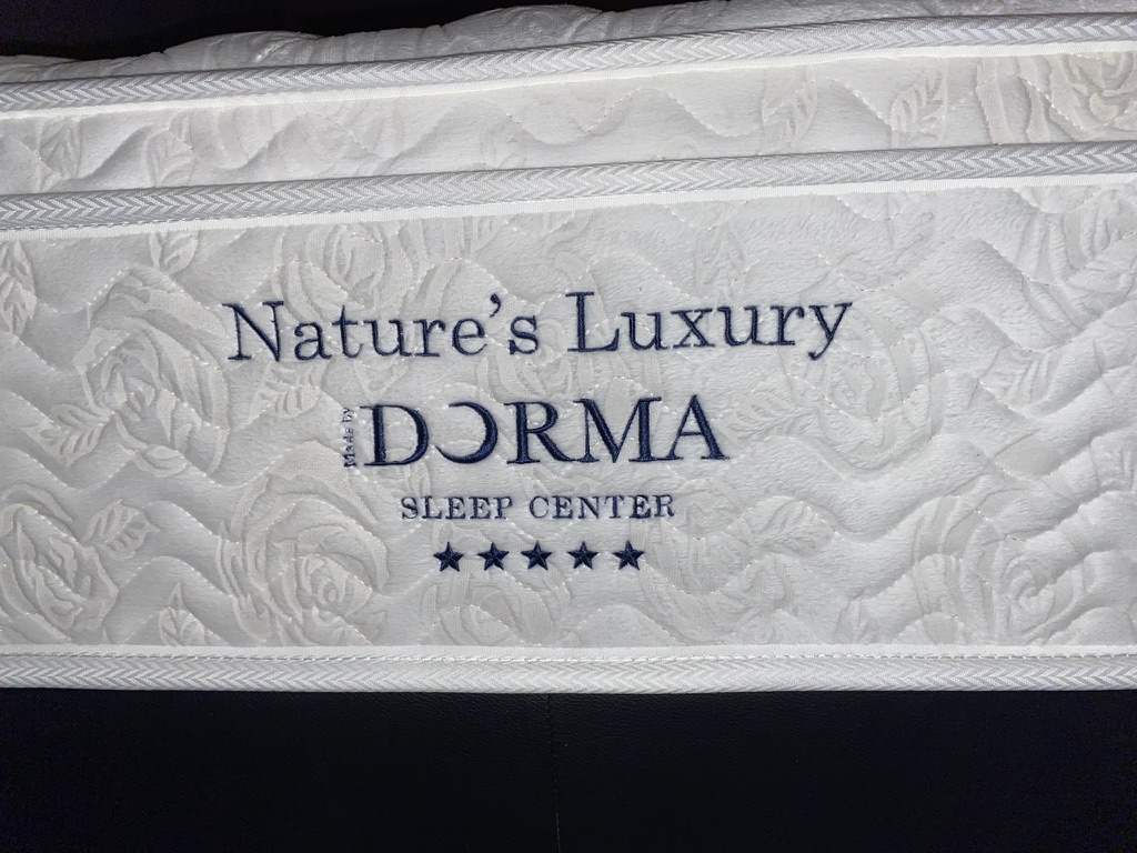 SELT / SOLD Nature's Luxury rúm frá Betra Bak L200 x B140 sm., 5 ára 12
