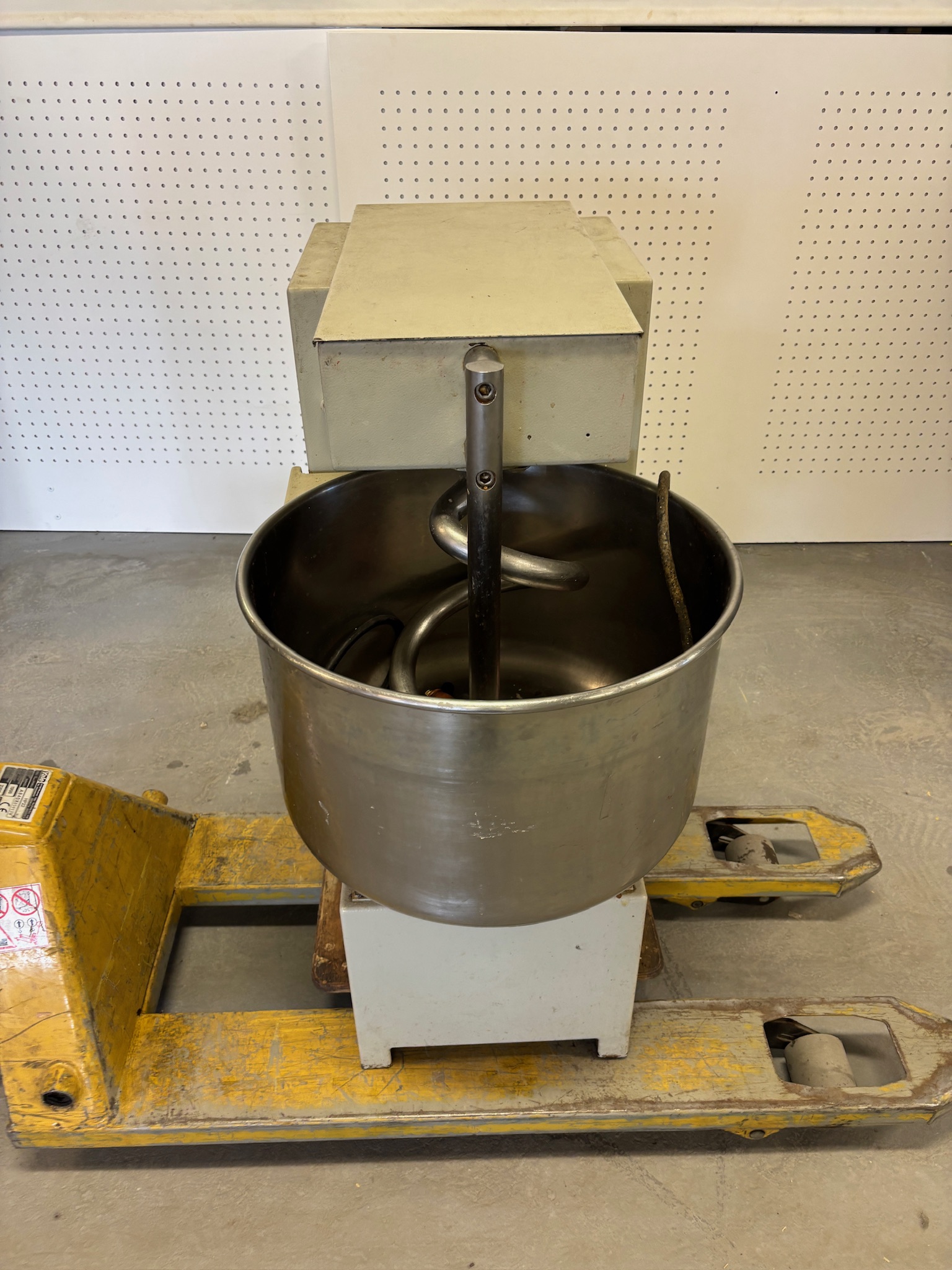 SELT / SOLD OEM hrærivél 3