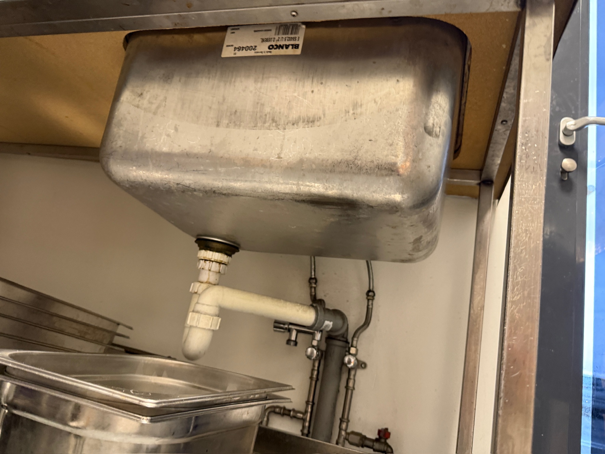 SELT / SOLD Blanco stálborð m/vaski og bakkanti frá Fastus, B150sm 4