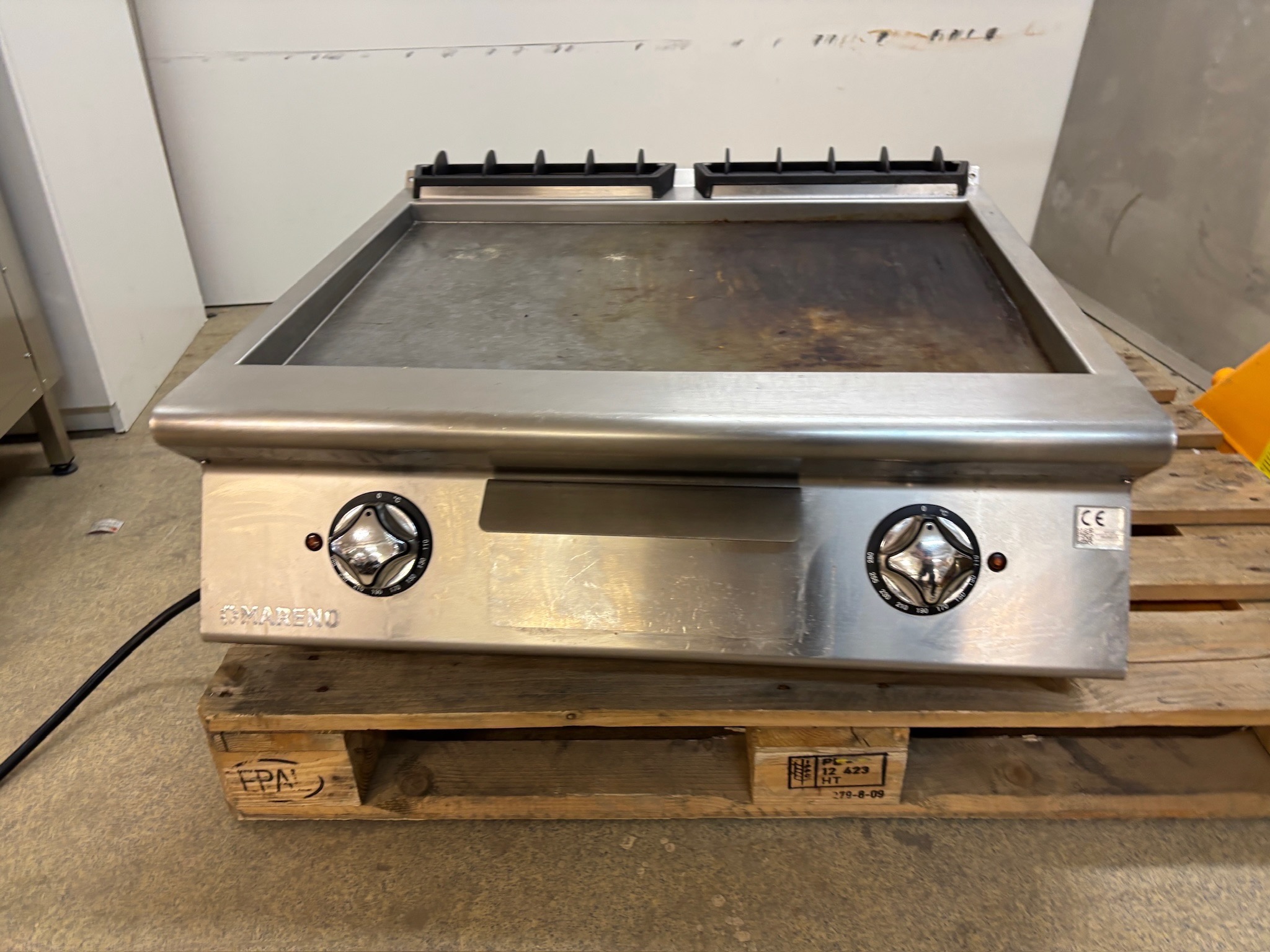 SELT / SOLD Mareno Grill Panna, D73 x B80 x H30 sm 2