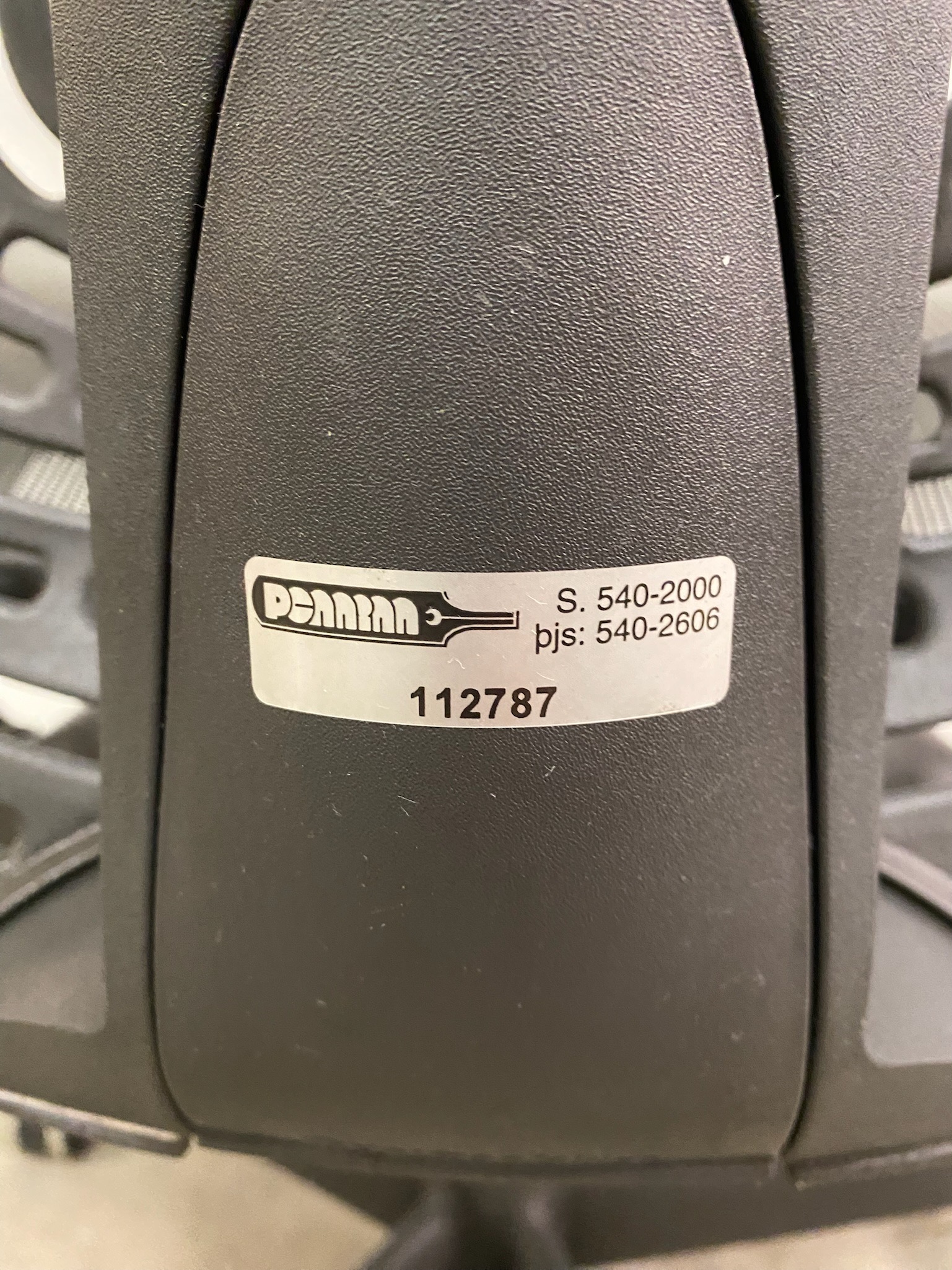SELT / SOLD Herman Miller Mirra 14