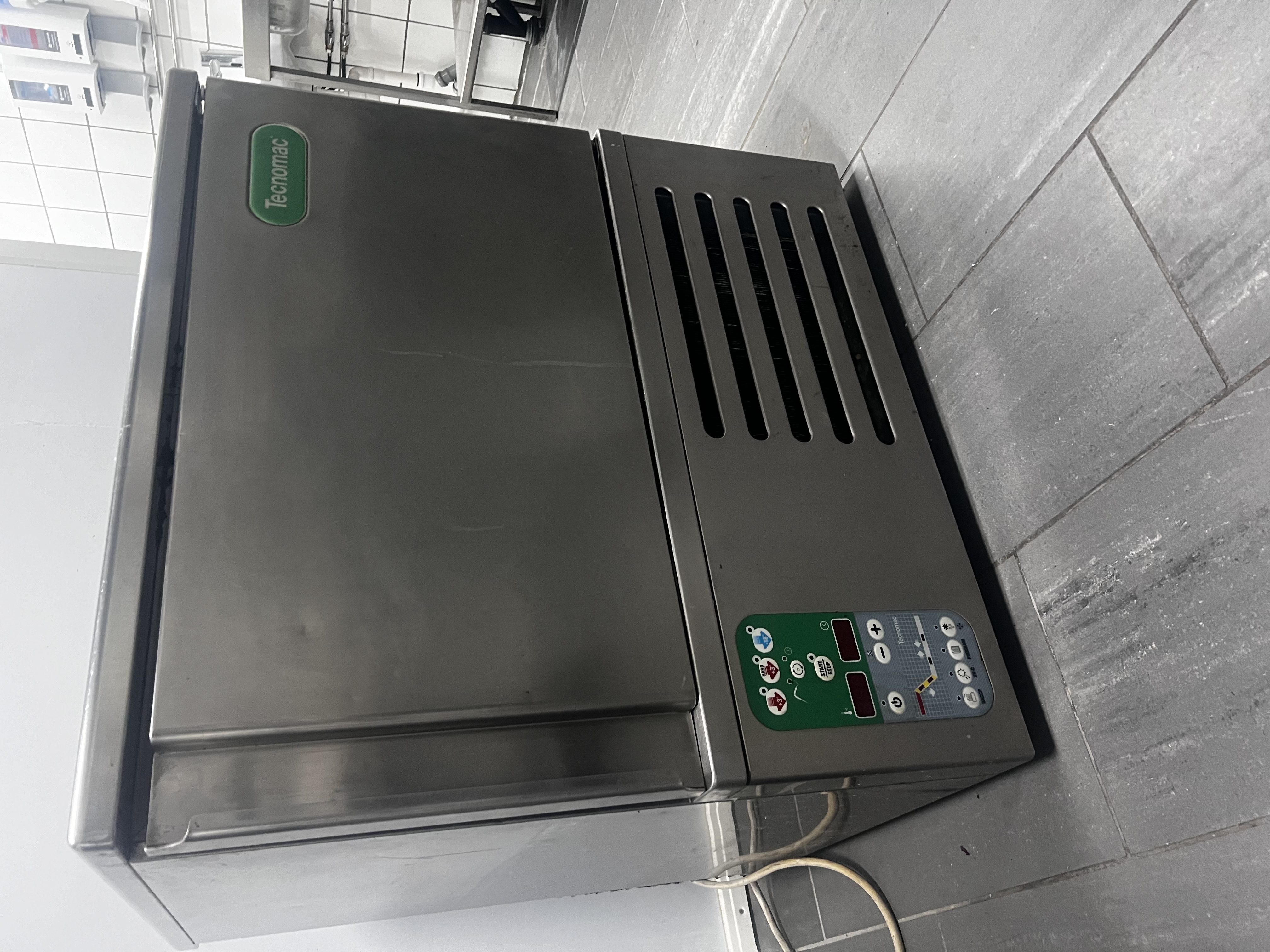 SELT / SOLD - TECNOMAT hraðfrystir -18°