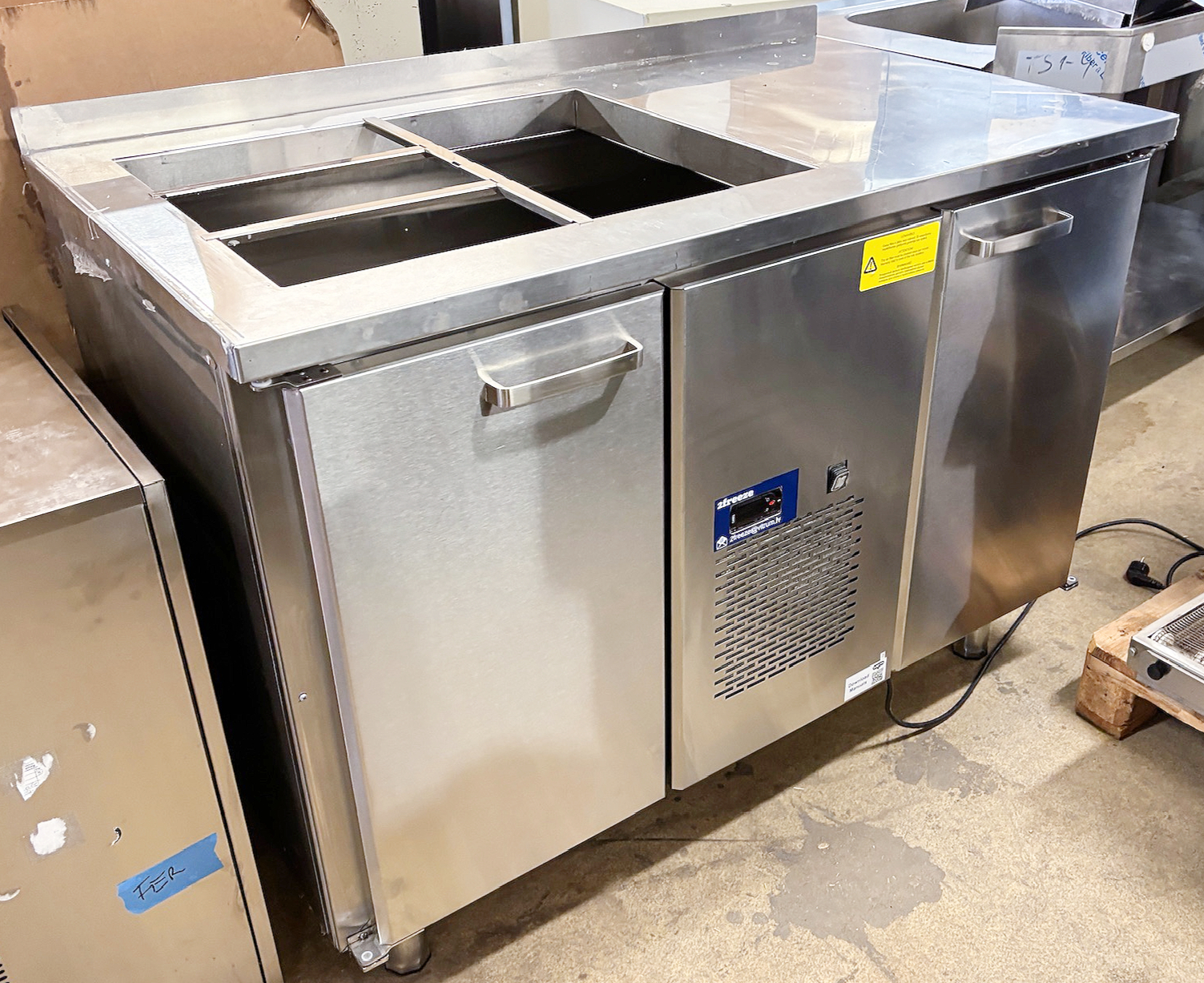 Vitrum preppborð / kæliborð frá BVT, B126xD70xH91sm.