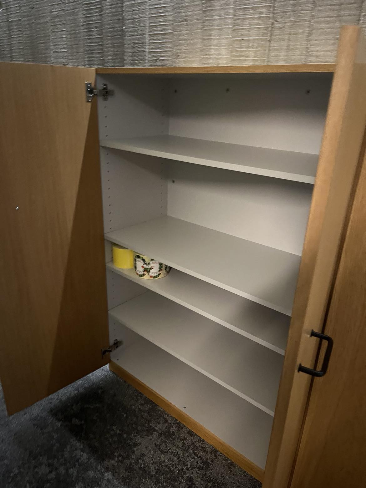 SELT / SOLD Flottur skrifstofuskápur 3