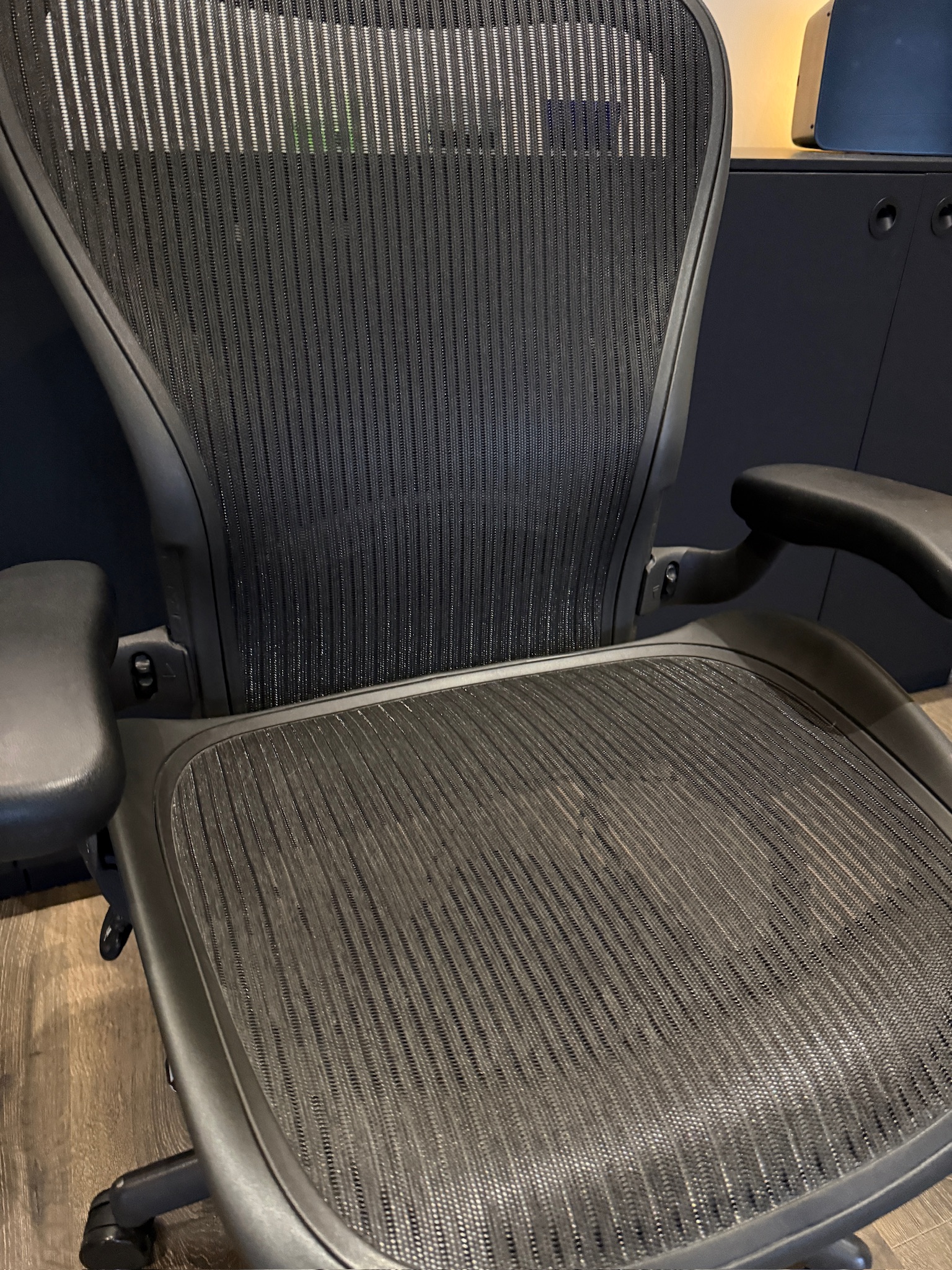 SELT / SOLD Herman Miller Aeron, C stærð 6