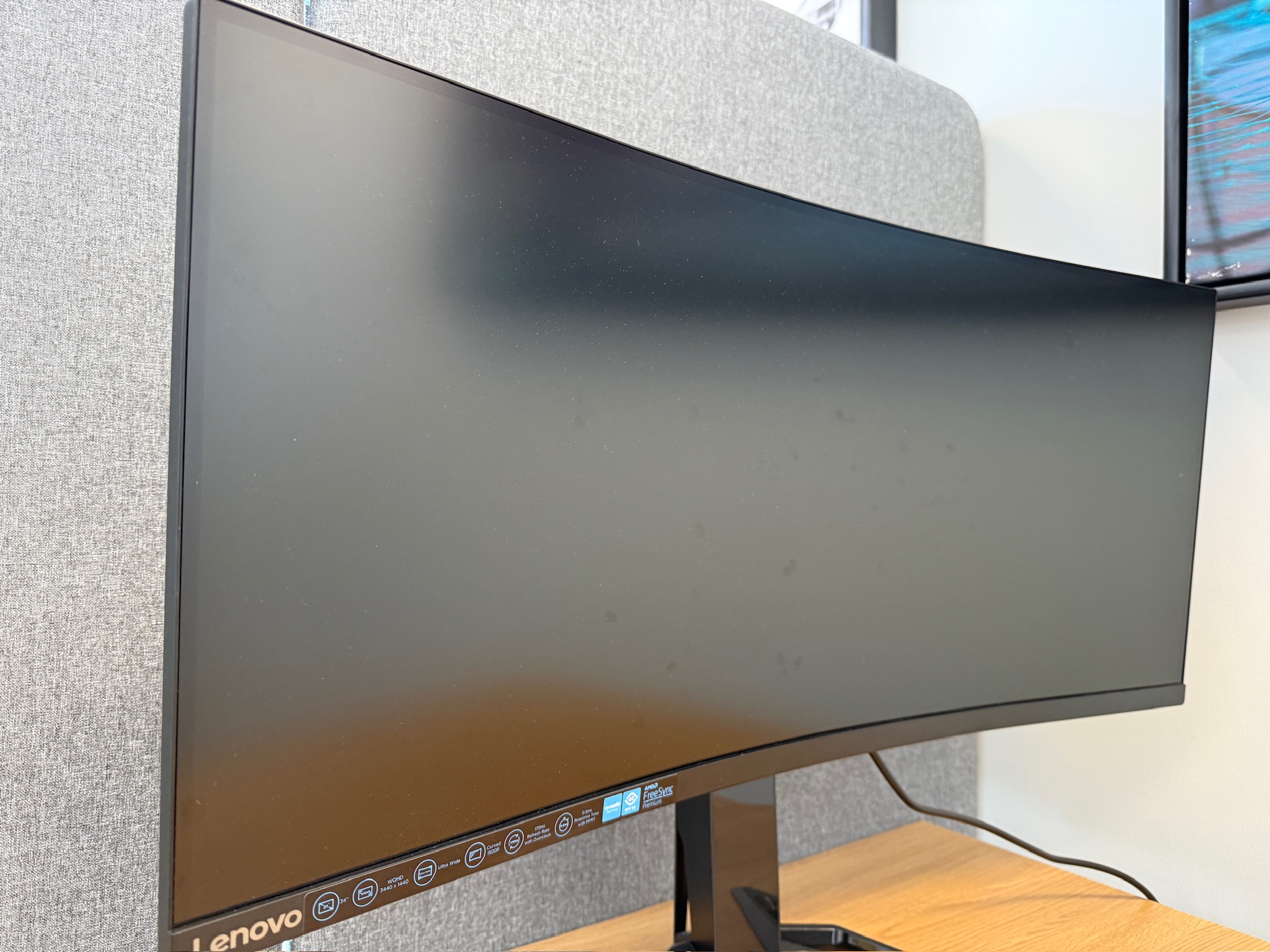 SELT / SOLD Lenovo leikjaskjár frá Ofar, 170hz, QHD, 34'' 2