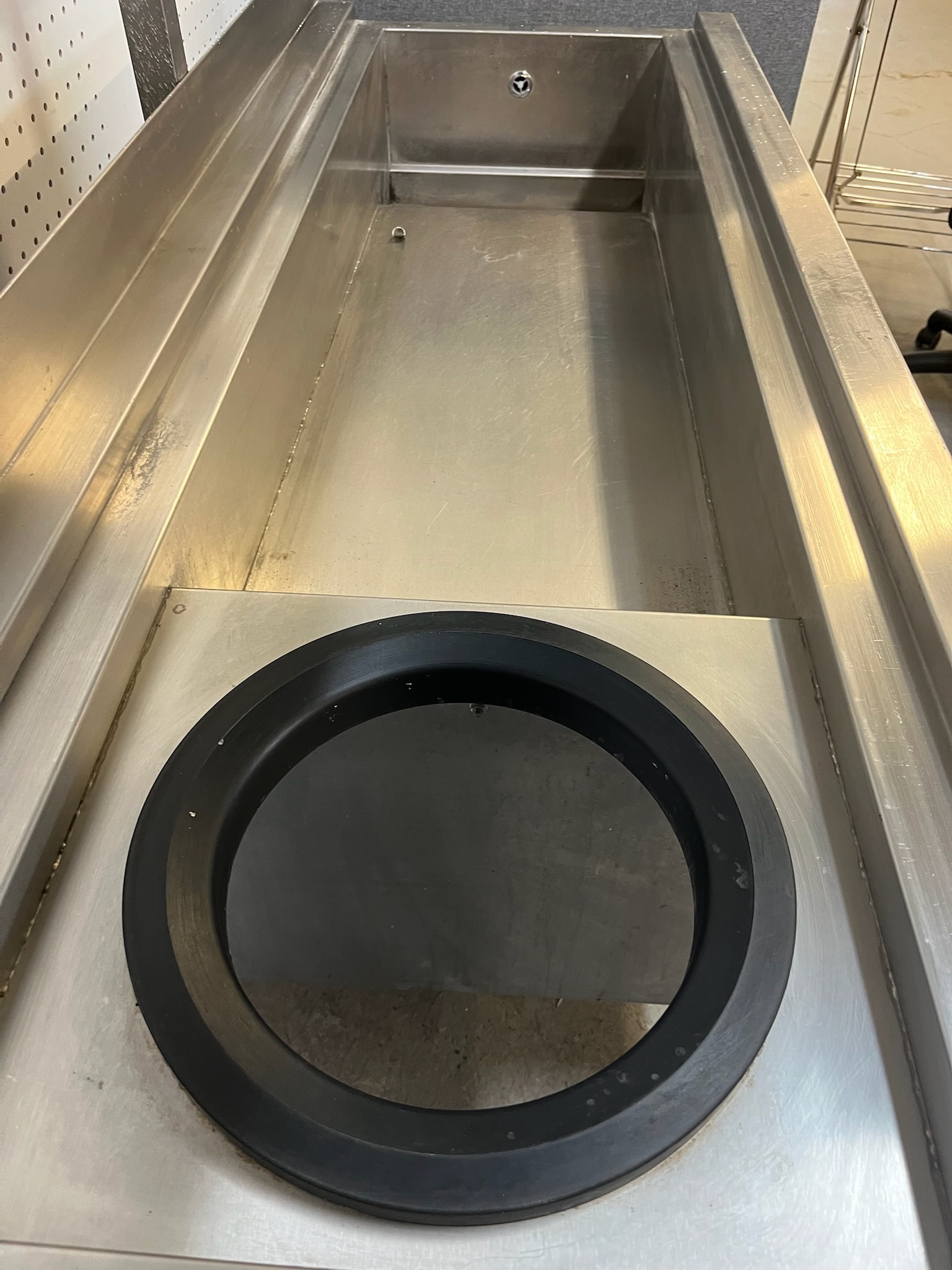 SELT / SOLD Ryðfrítt stálvinnuborð með vask frá Wexiödisk, H168xB166xD62 sm. 5