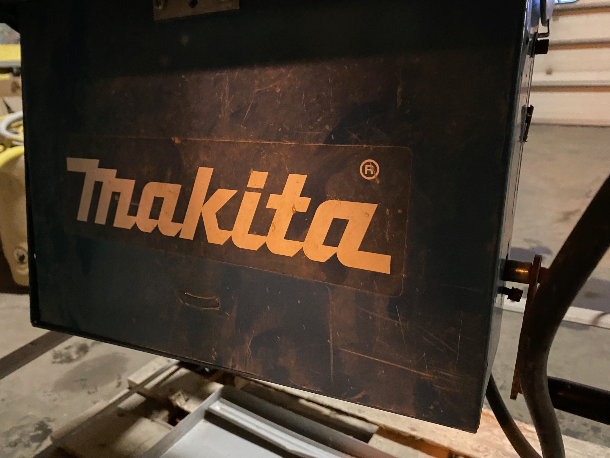 SELT / SOLD - Iðnaðarsög frá Makita 9