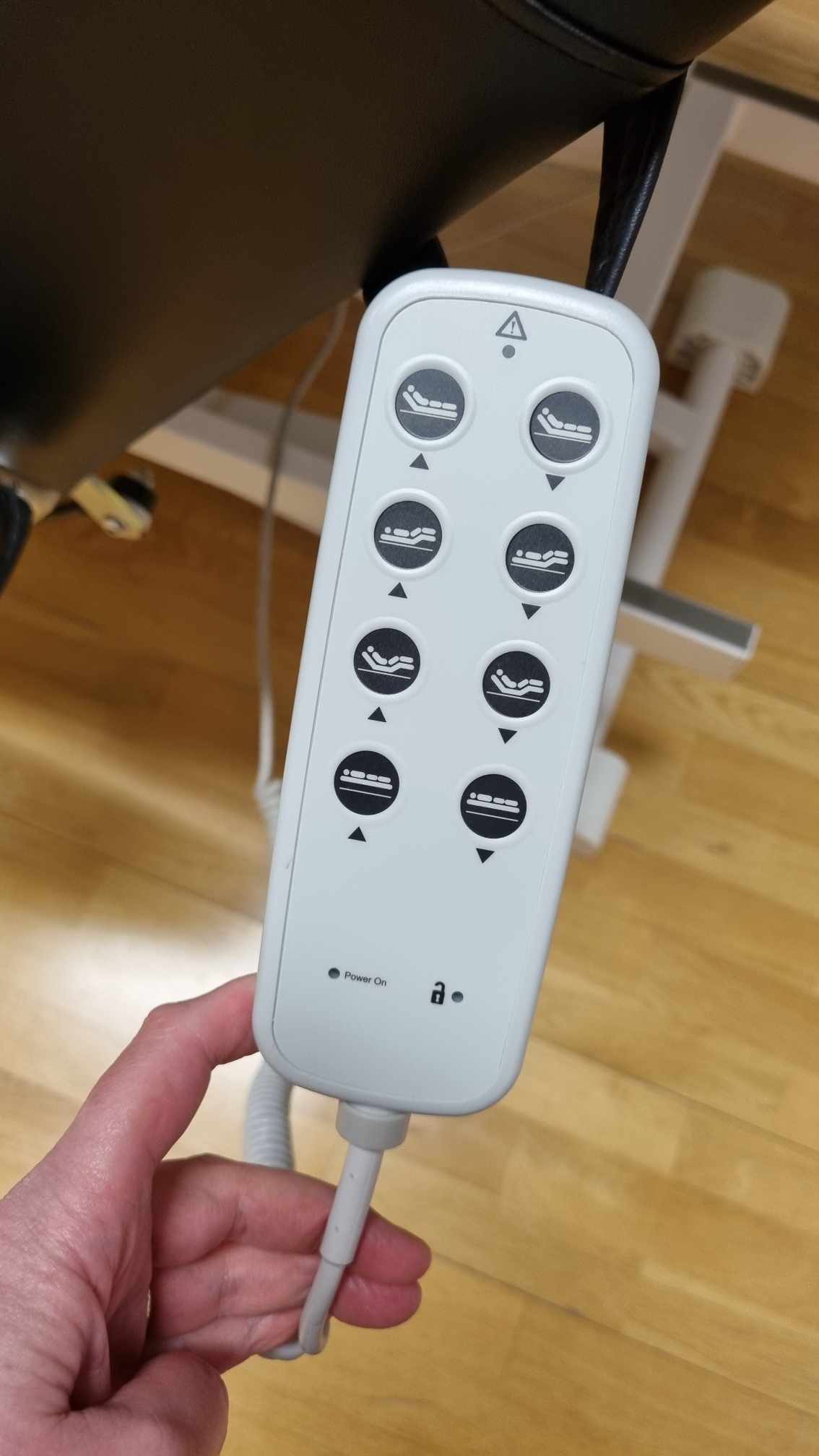 SELT / SOLD Egat Carmen snyrti/fótaaðgerðar og nuddbekkur. 6