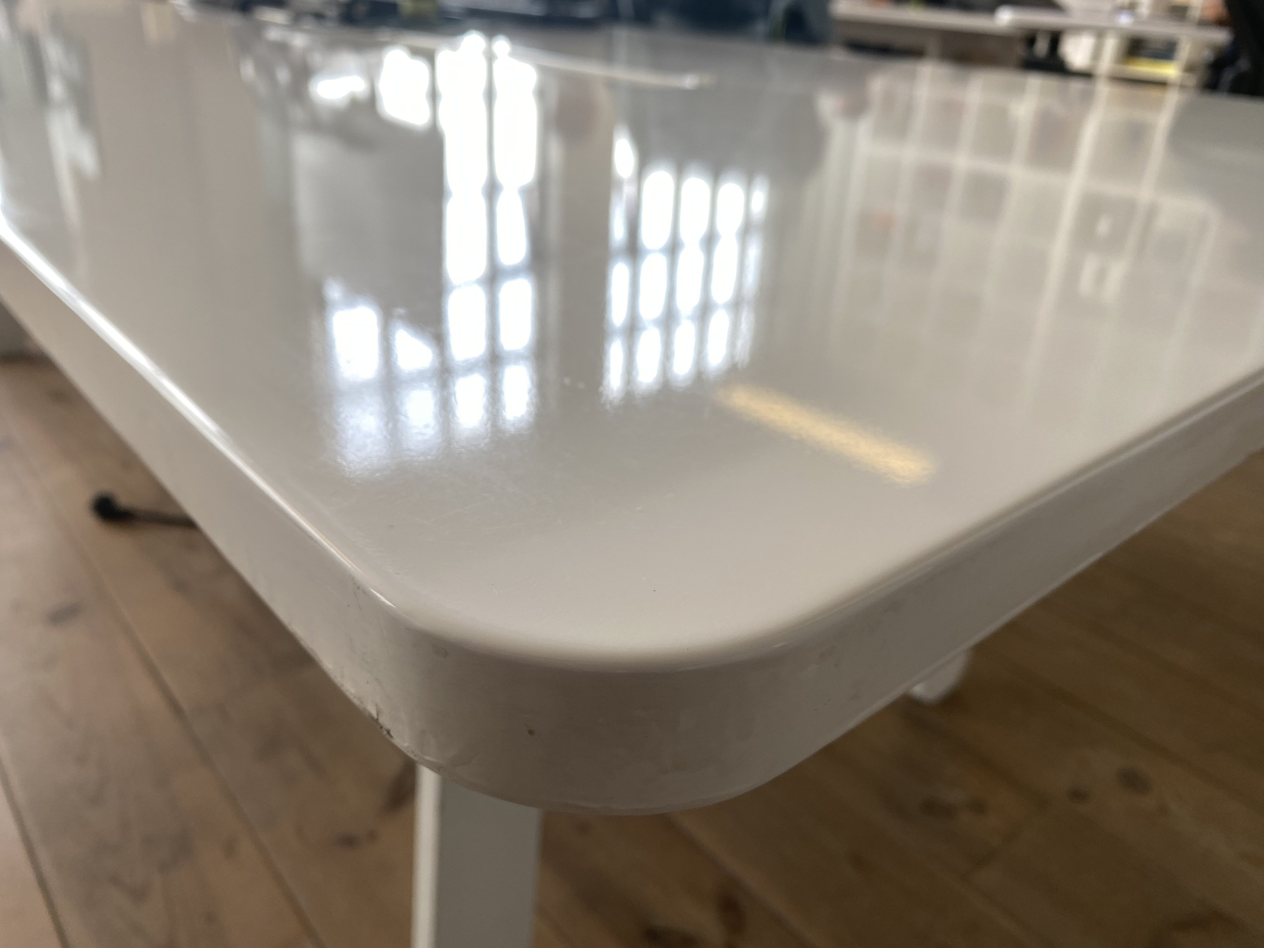 SELT / SOLD skrifborð - starfsstöð - fundarborð - vinnuborð - sérsmíði 4