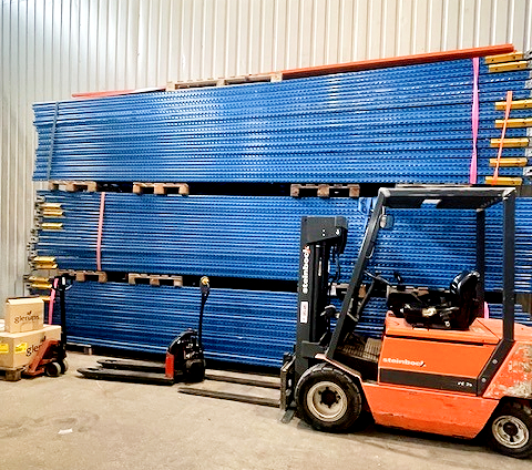 SELT / SOLD - Brettarekkar, H600 x B250 x D110 sm. - mikið magn 2