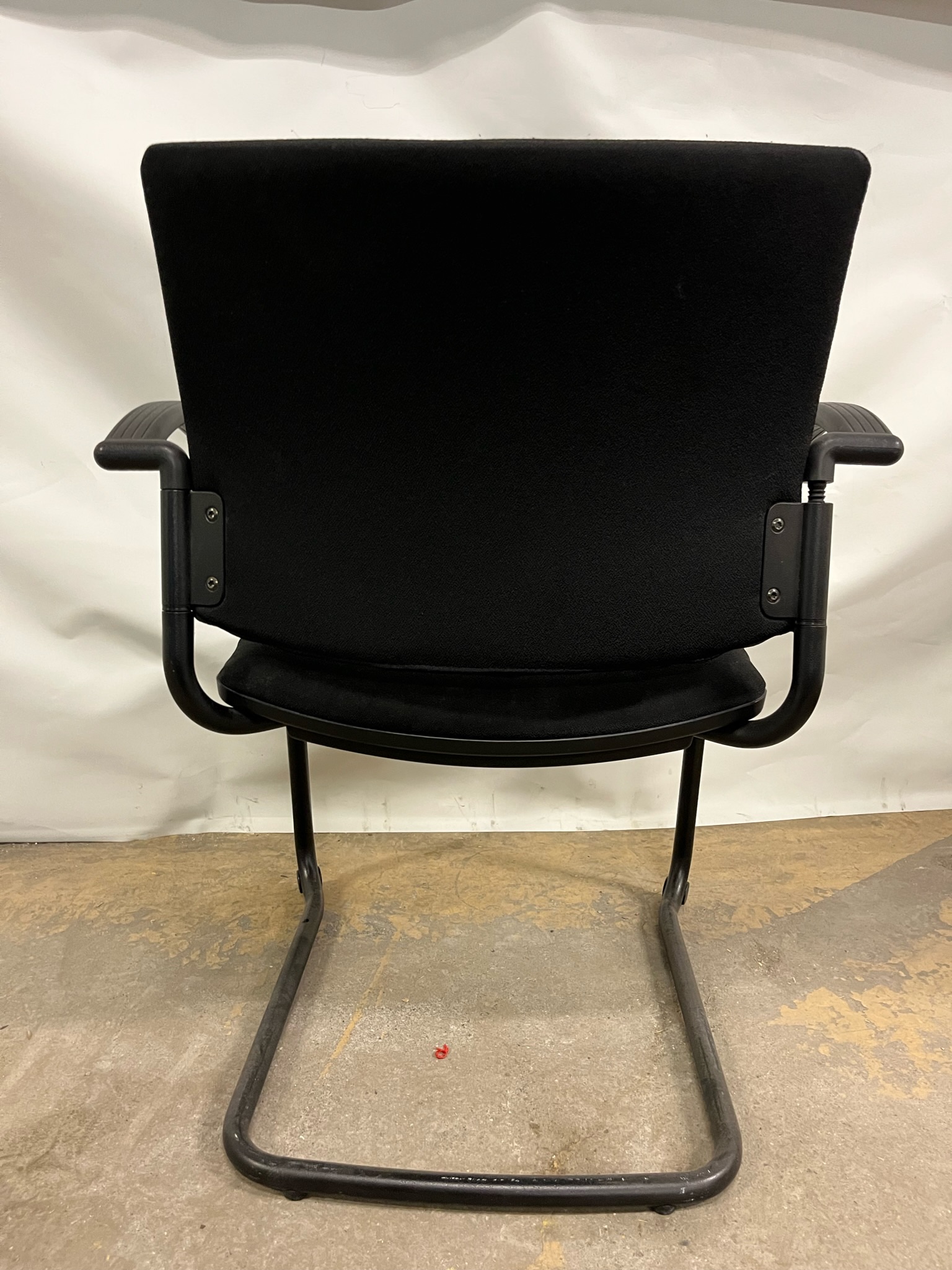 SELT / SOLD Interstuhl fundarstólar 3