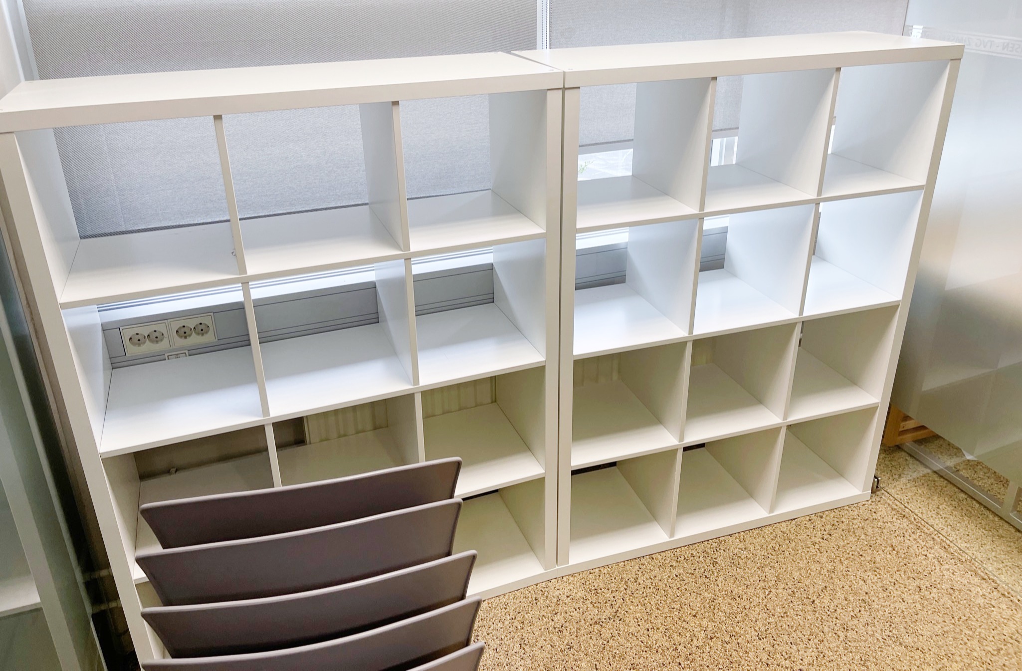 SELT / SOLD Ikea Kallax hillueiningar (2 stk.)