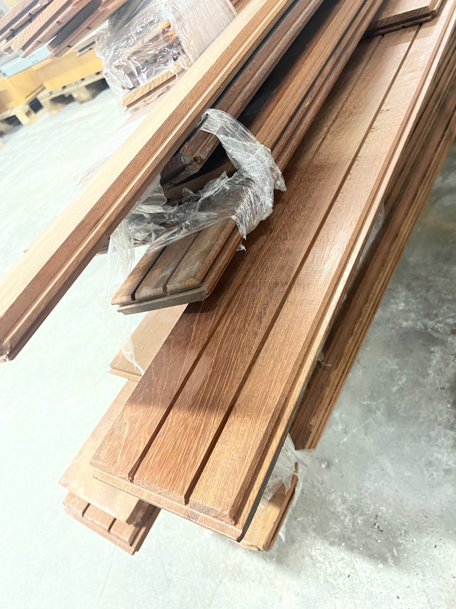 SELT / SOLD Flott gegnheilt parket 6