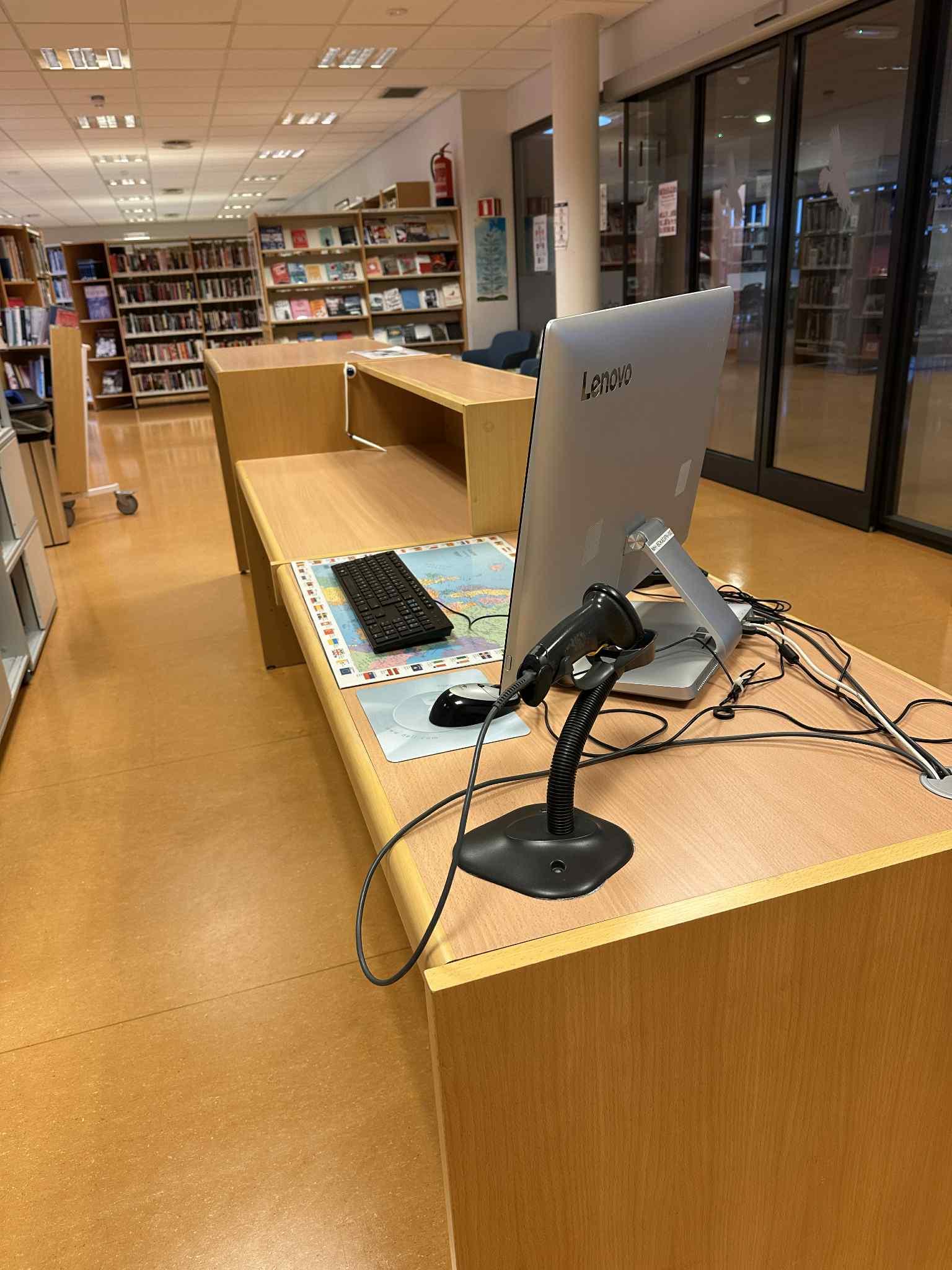 SELT / SOLD afgreiðsluborð fyrir verslanir - skóla - fyrirtæki - Pnr. 3