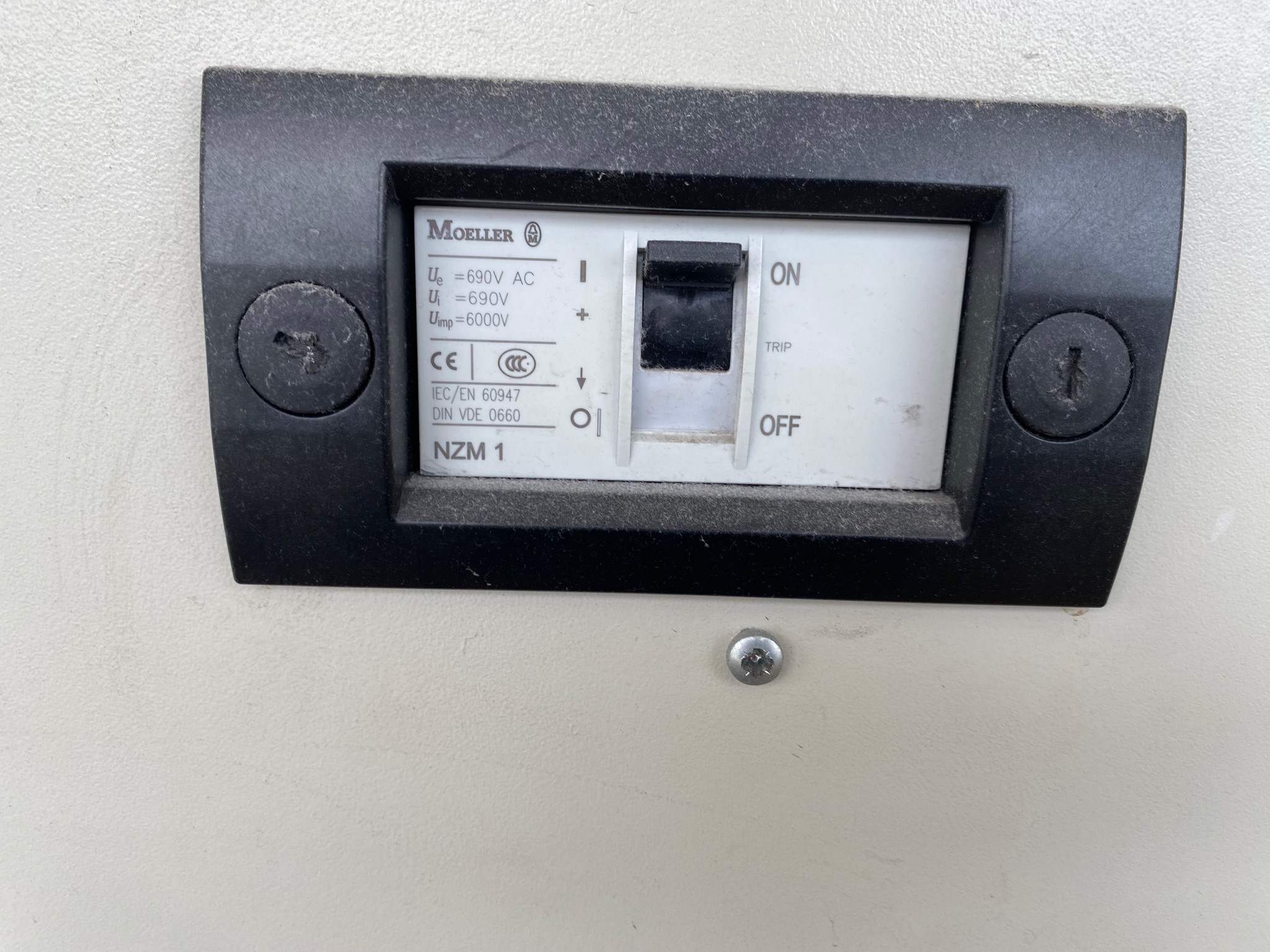 SELT / SOLD Domus iðnaðarstrauvél 12