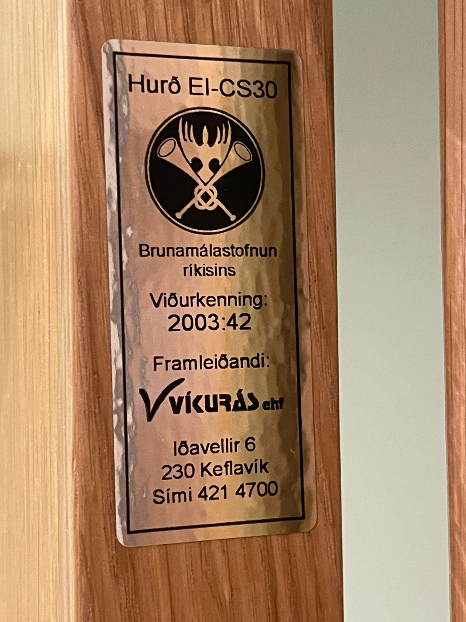 SELT / SOLD Eldvarnarhurð E30 með gleri og læsingu, H200 sm. 7