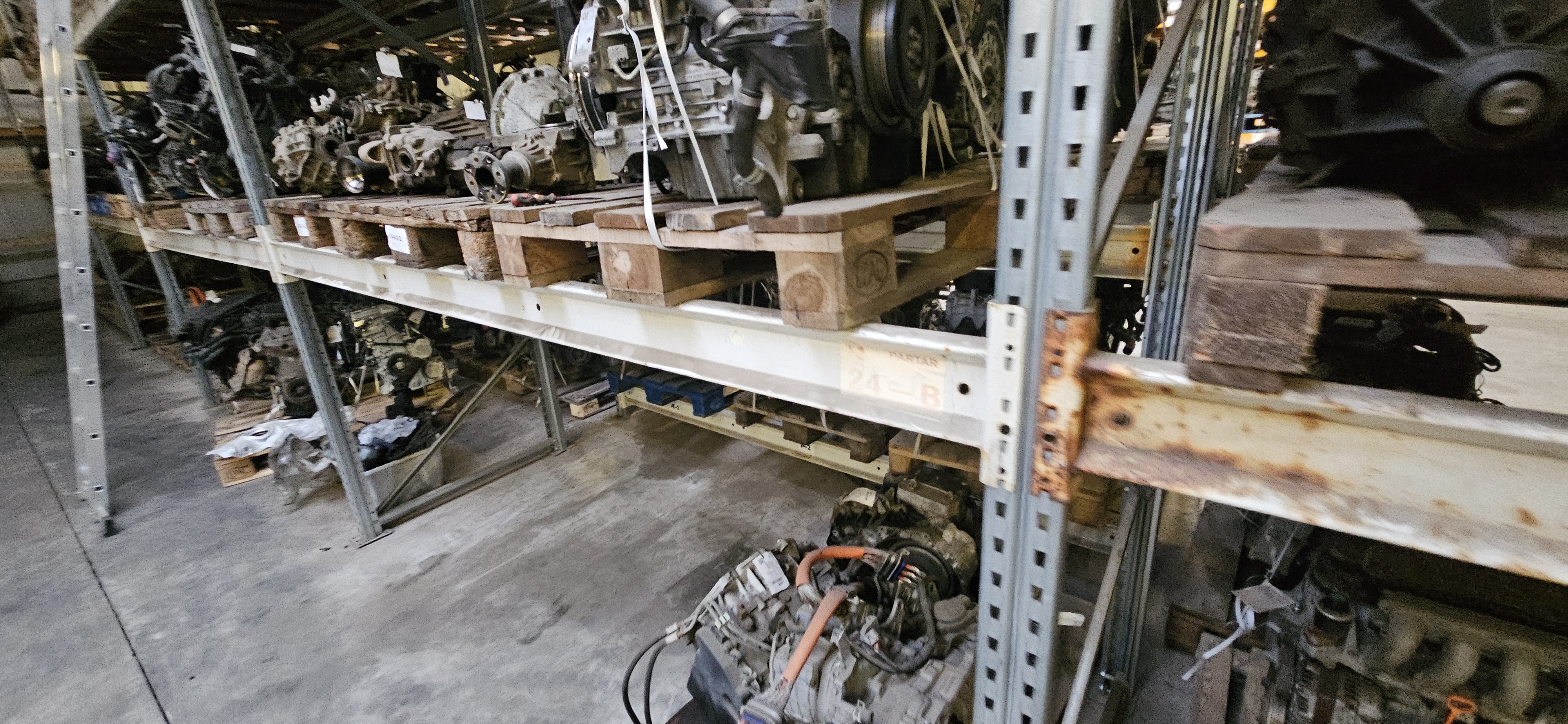 SELT / SOLD - Bílapartasala - lager - tilboð óskast Selfoss 14