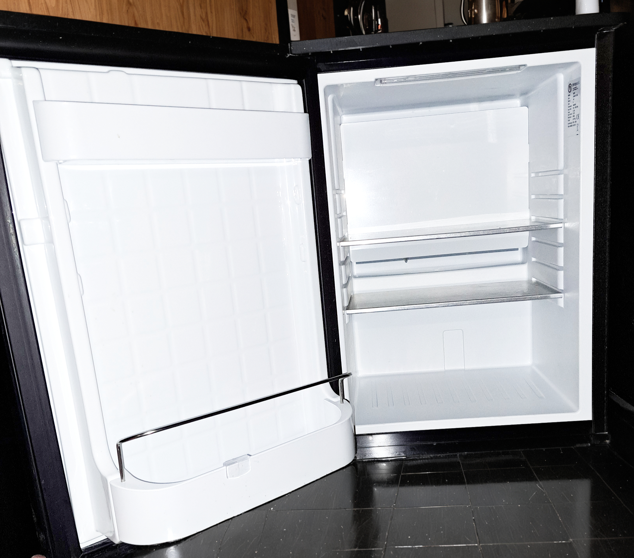 SELT / SOLD Dometic ísskápar minibar 3